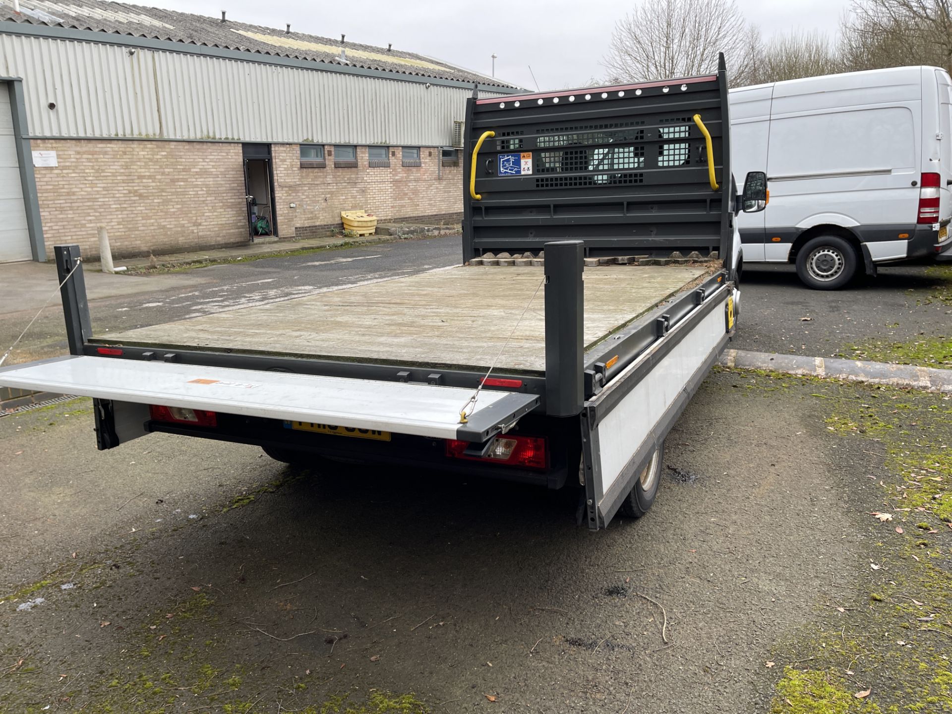 2018 - Twin Wheel Transit 350 Dropside Truck - FH18 UCW - Image 24 of 45