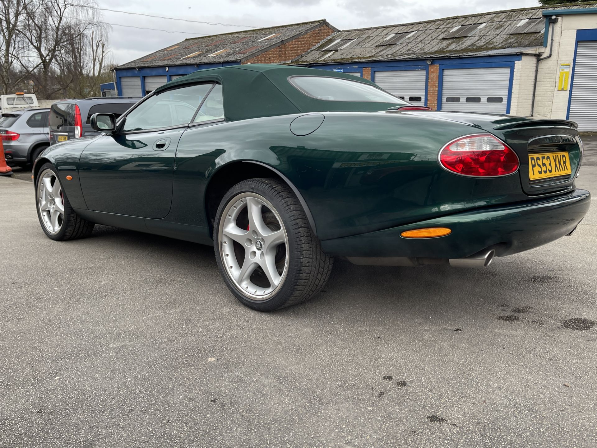 Stunning - Jaguar XKR V8 Supercharged Convertible - British Racing Green - Image 9 of 133