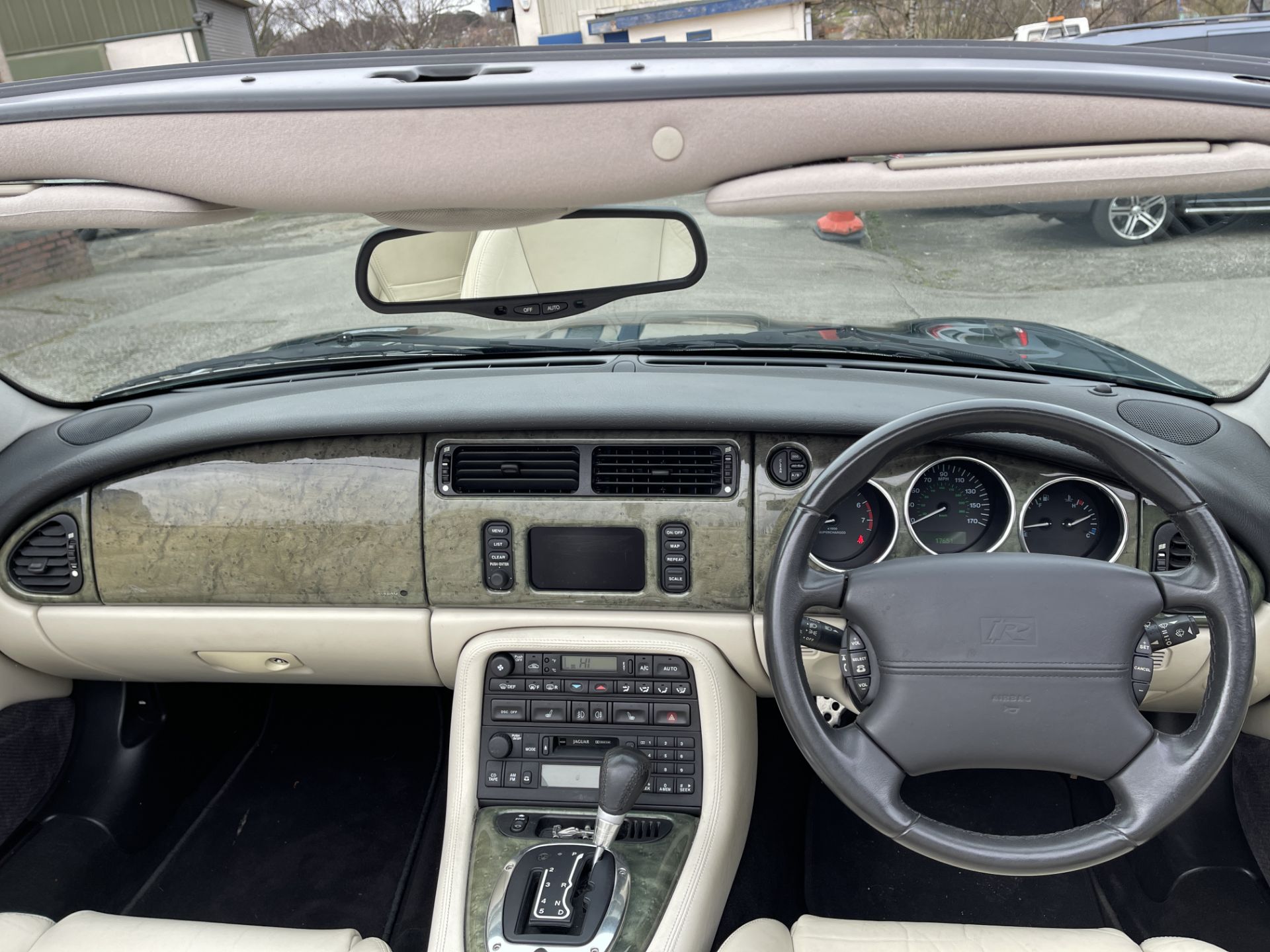 Stunning - Jaguar XKR V8 Supercharged Convertible - British Racing Green - Image 102 of 133