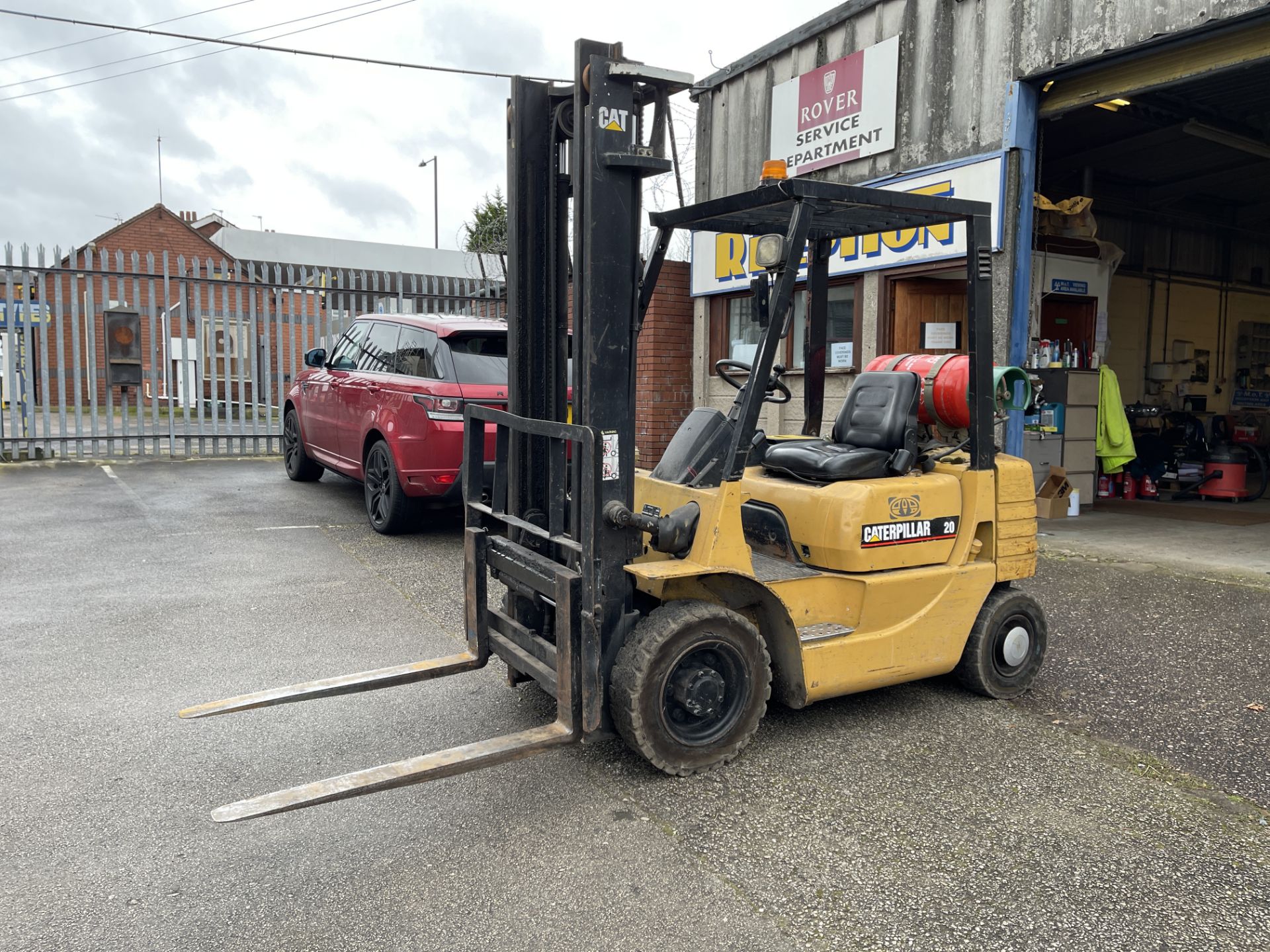 Caterpillar 20, LPG Fork Lift Truck, Serial No. 5AN10210, Rated Capacity 2,000 Kg (1996)