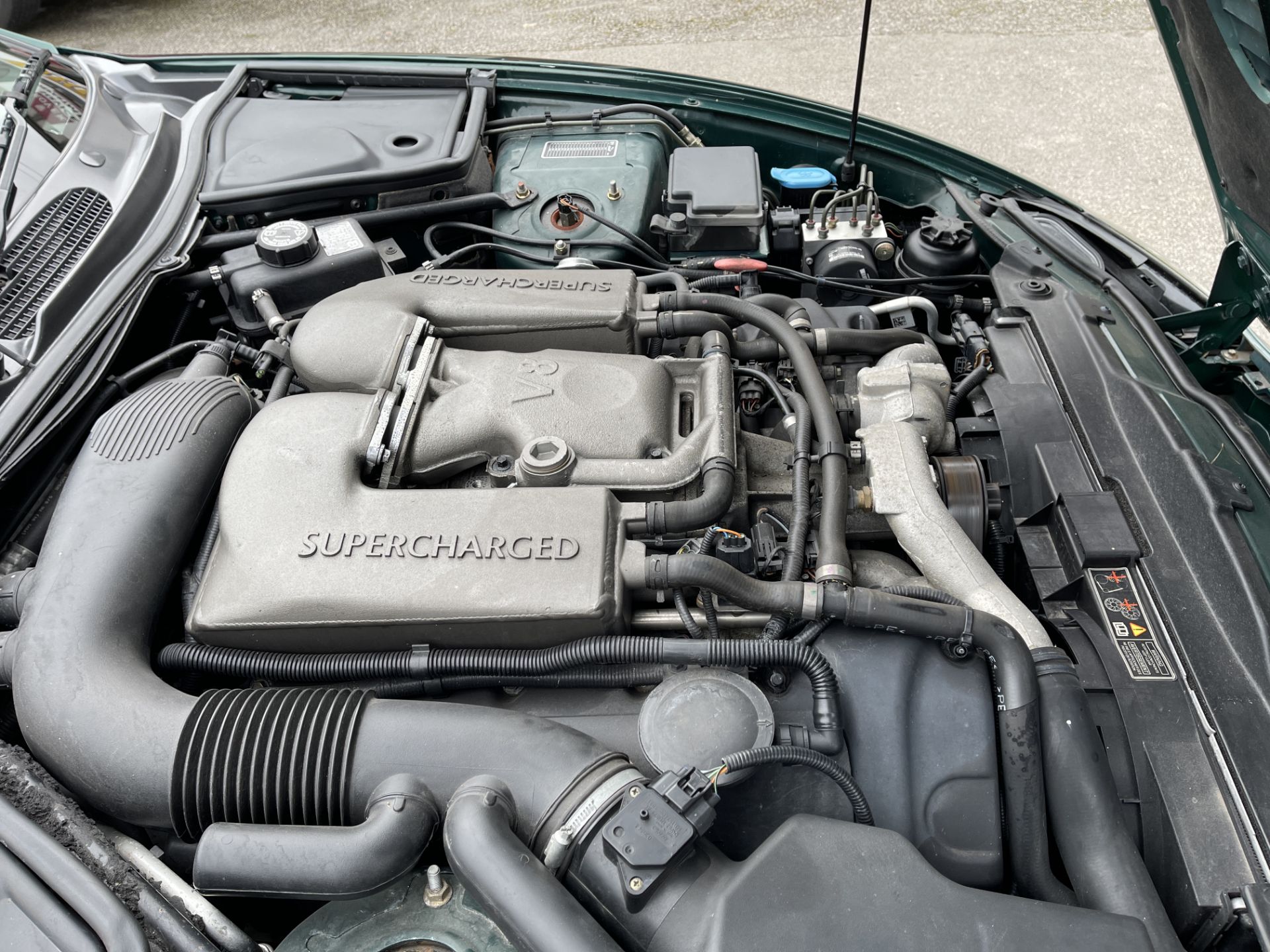 Stunning - Jaguar XKR V8 Supercharged Convertible - British Racing Green - Image 81 of 133