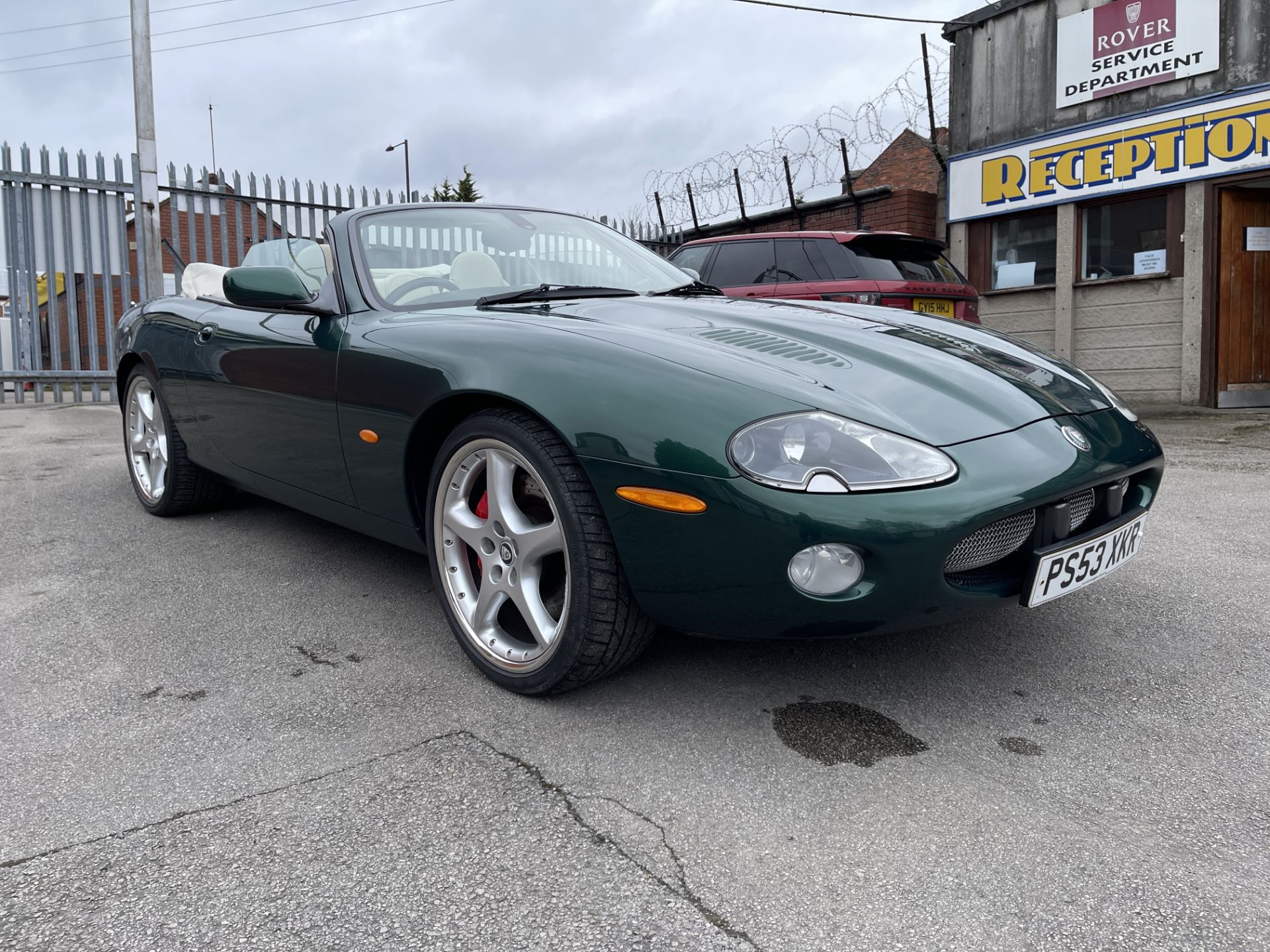 Stunning - Jaguar XKR V8 Supercharged Convertible - British Racing Green - Image 60 of 133