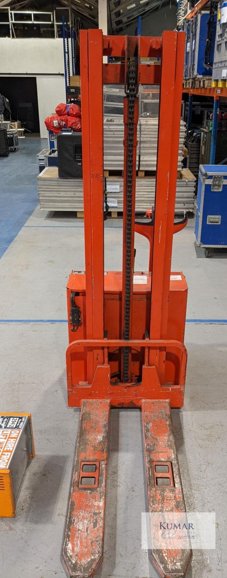 Lansing Linde L12 - Pallet StackerCondition: SparesPallet stackerModel: L12Rated capacity: - Image 16 of 18