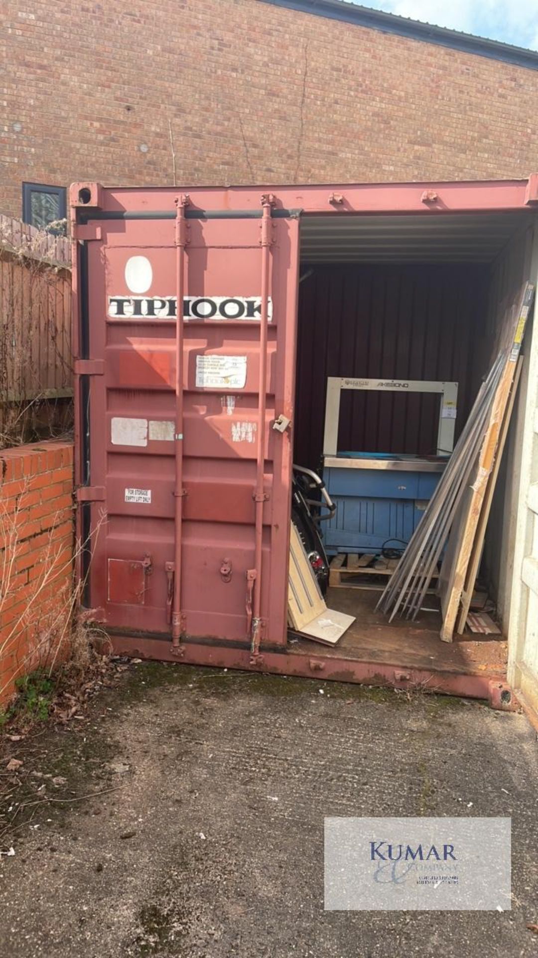 SHIPPING CONTAINER 3M X 3M - Image 2 of 5