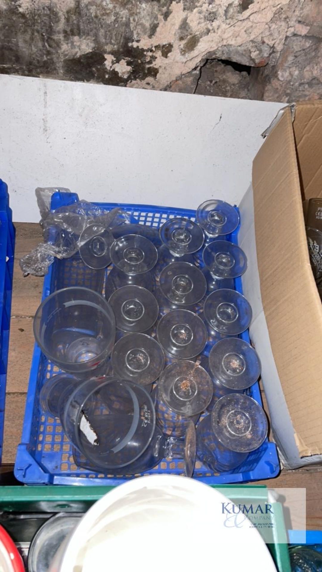 Job lot of mixed glasses Lots of variants like pint, tumblers, shot, wine and half pint Located - Image 12 of 19