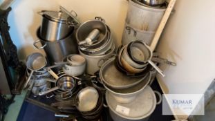 Various size cooking pot and pans