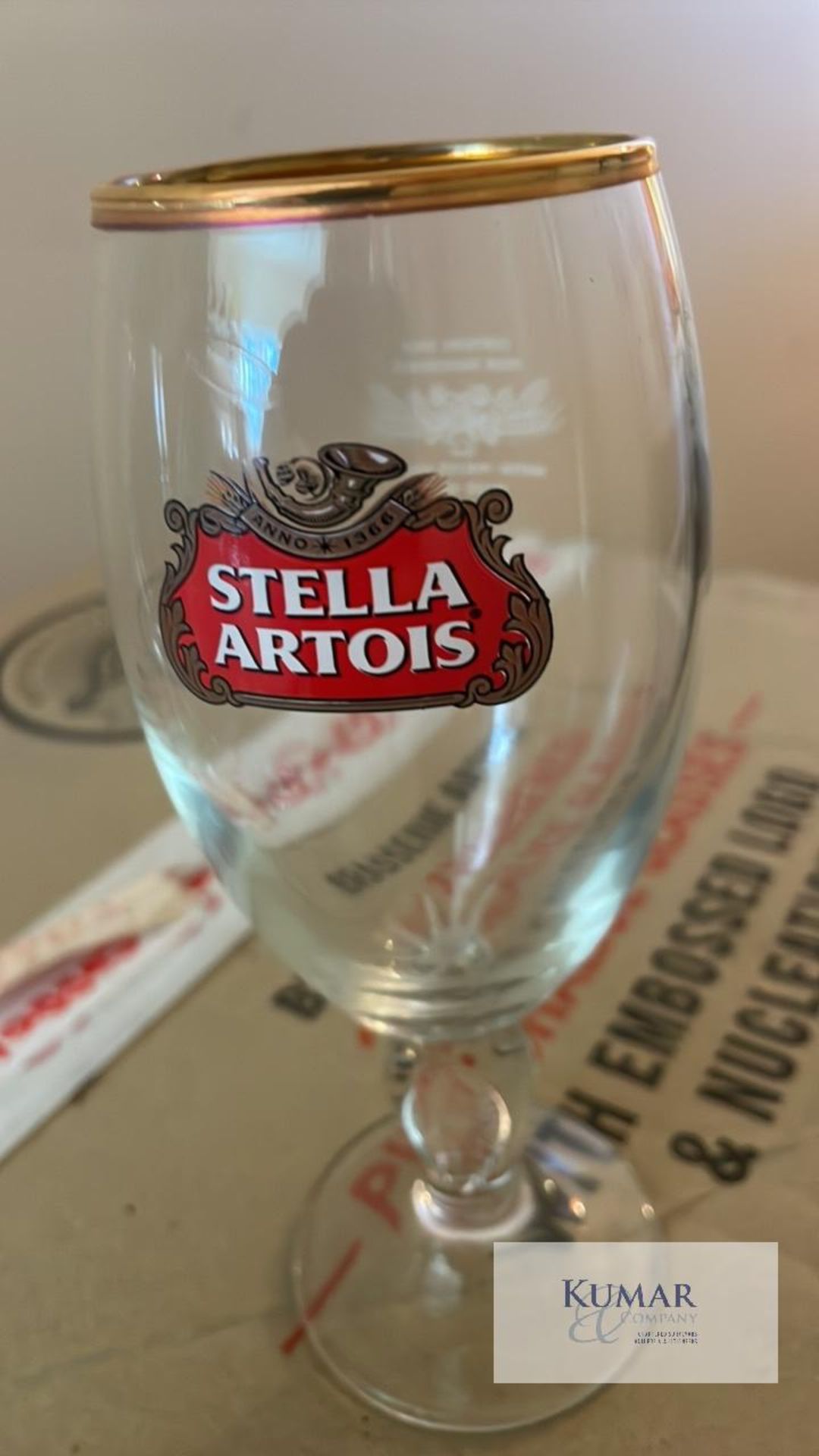 Stella Artois glasses Approx 90 pint and 24 half pint - Image 6 of 6