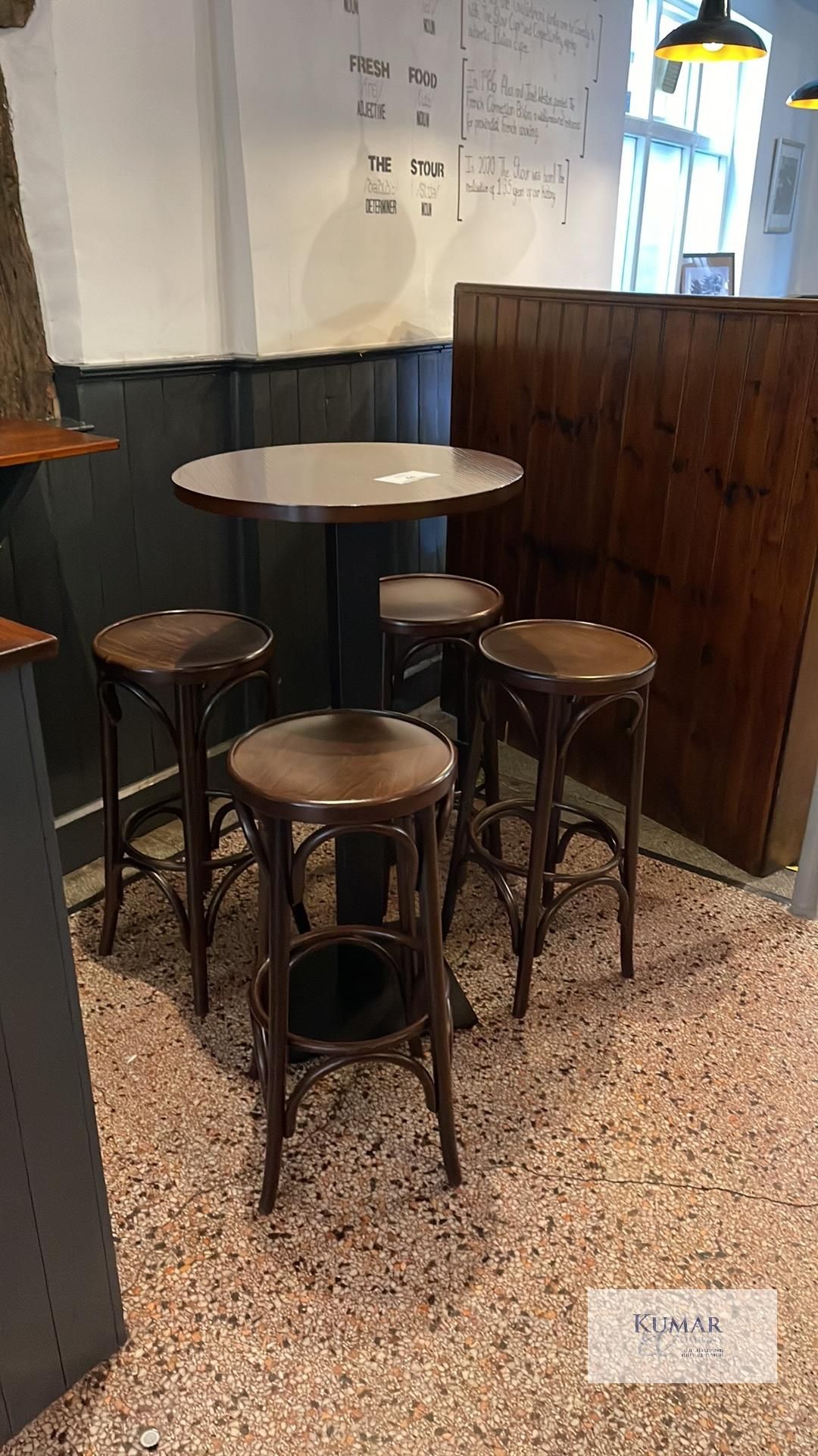 Metal Base Pedestal Circular Bar Table with 4: Stools - Image 3 of 5