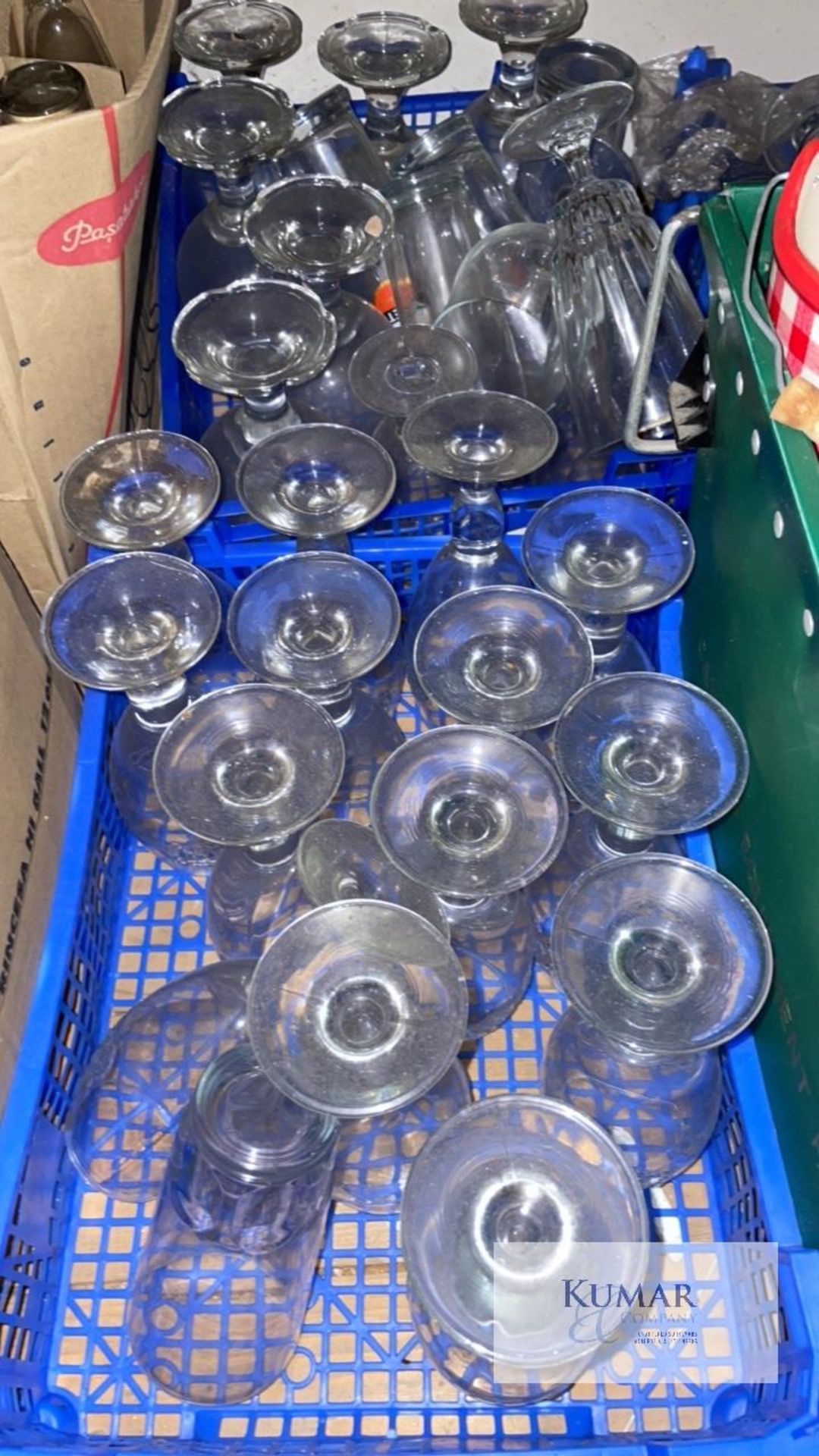 Job lot of mixed glasses Lots of variants like pint, tumblers, shot, wine and half pint Located - Image 15 of 19