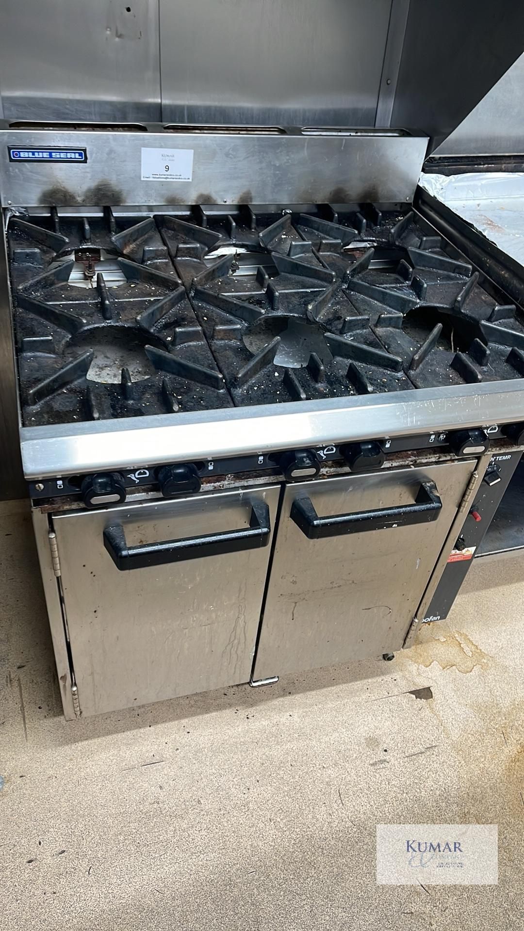 Blue Seal Turbofan 6 Burner Gas Range Cooker with Large Oven - Will Require Electrical - Image 7 of 7