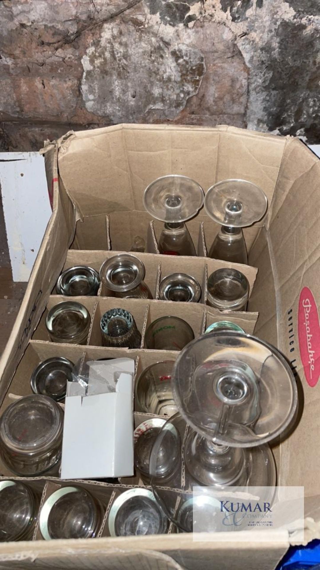 Job lot of mixed glasses Lots of variants like pint, tumblers, shot, wine and half pint Located - Image 13 of 19