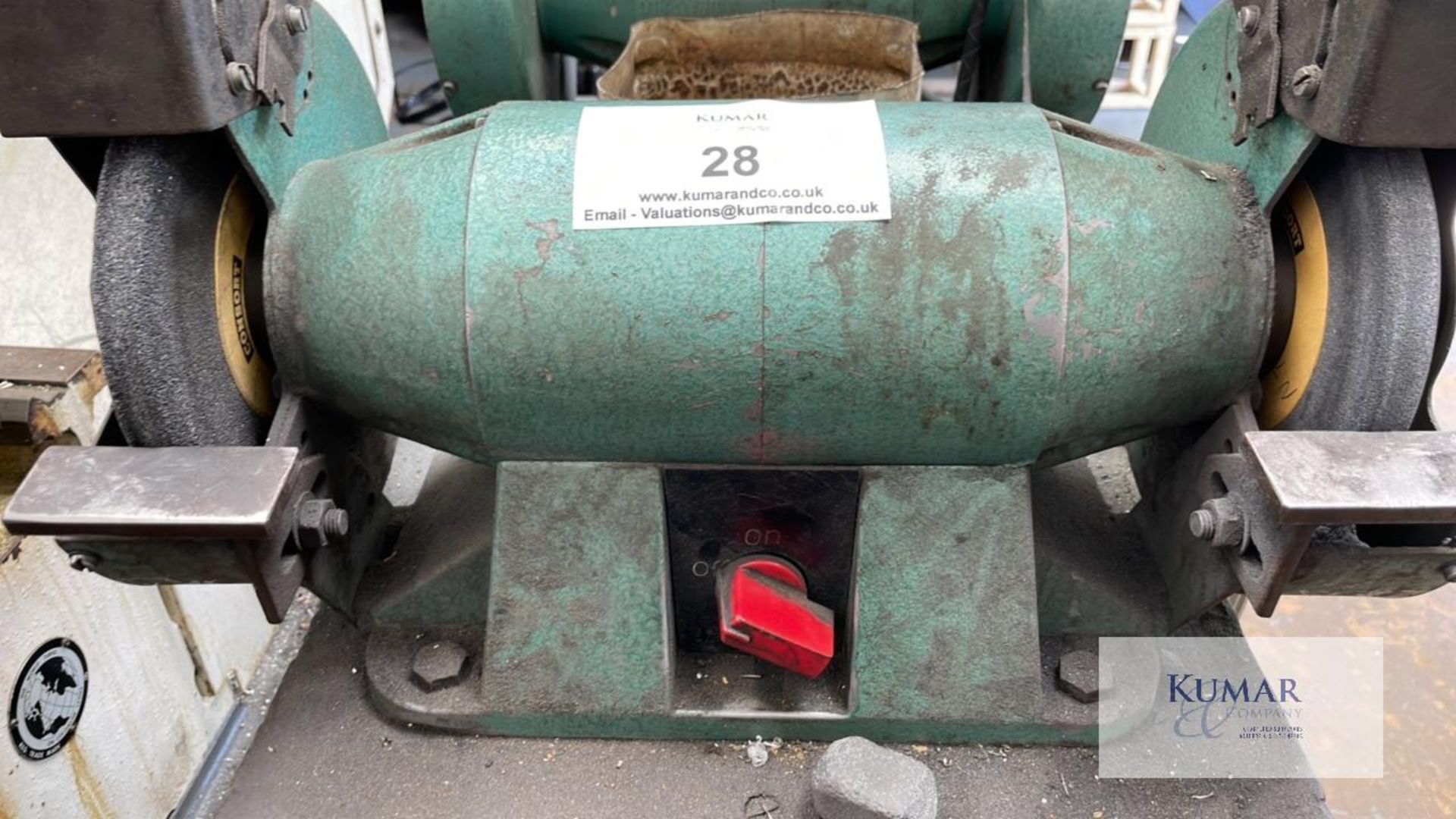 Bench grinder 240v Type ES200/2 - Image 2 of 3