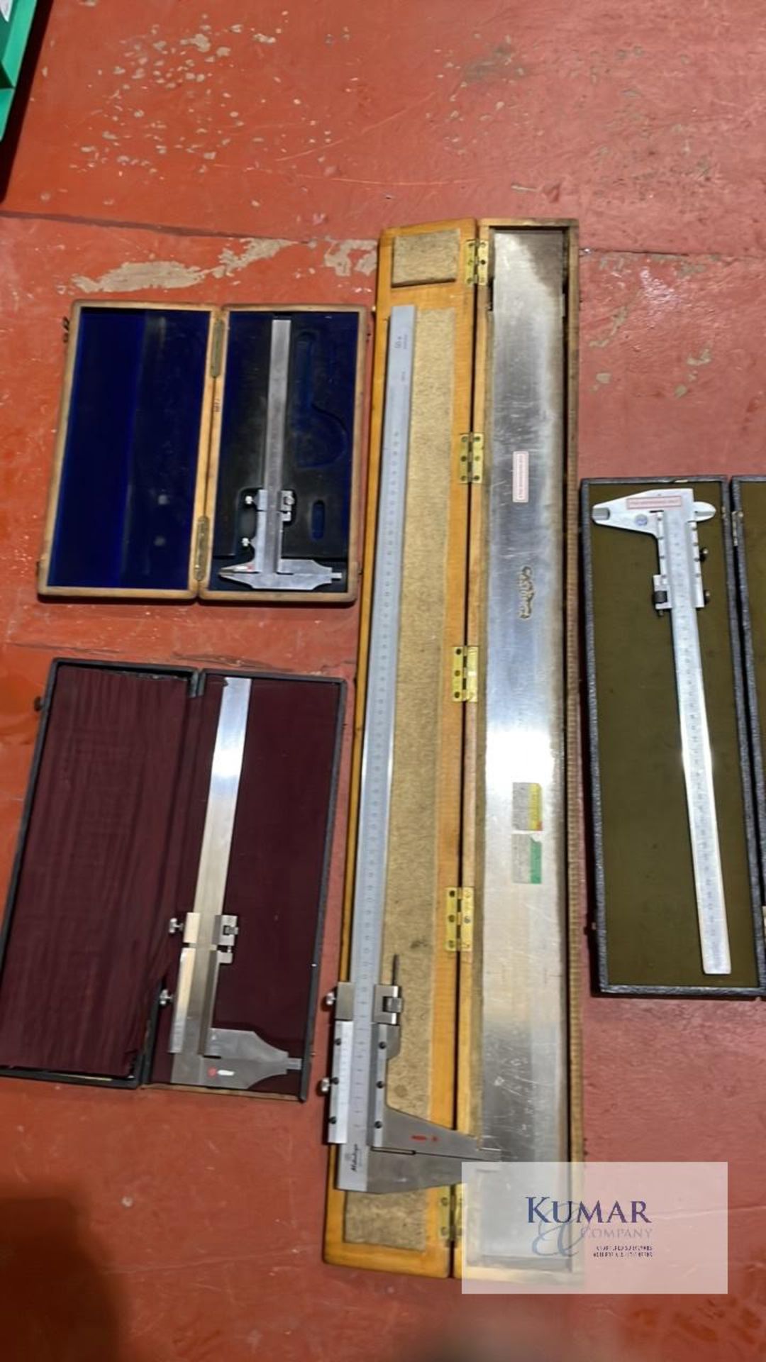 Various verniers and Parallel bar 1x 36cm vernier 1x 10” (23cm) 1x 12” (30cm) 1x 60cm 80cm