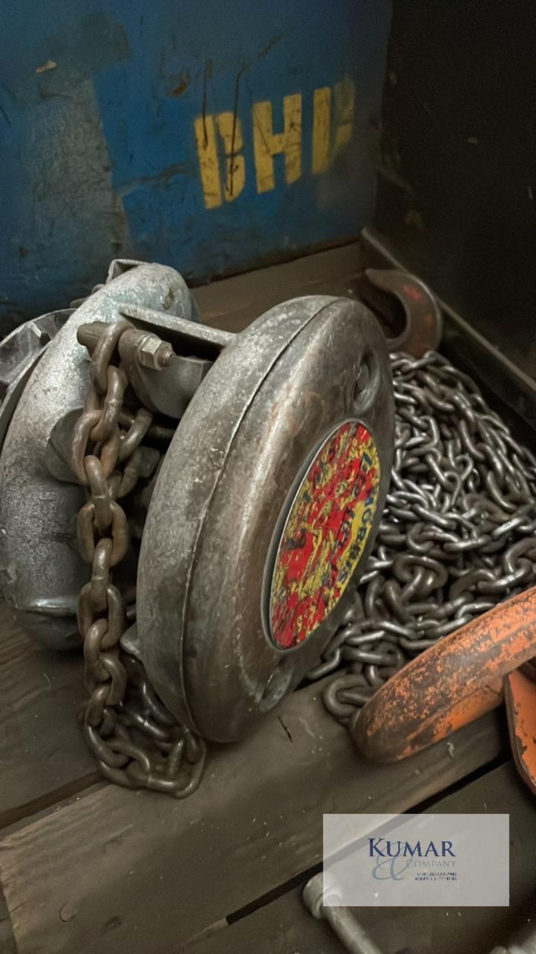 Various block and tackle equiptment as pictured Located Upstairs Mezzanine Floor Area - Image 2 of 7