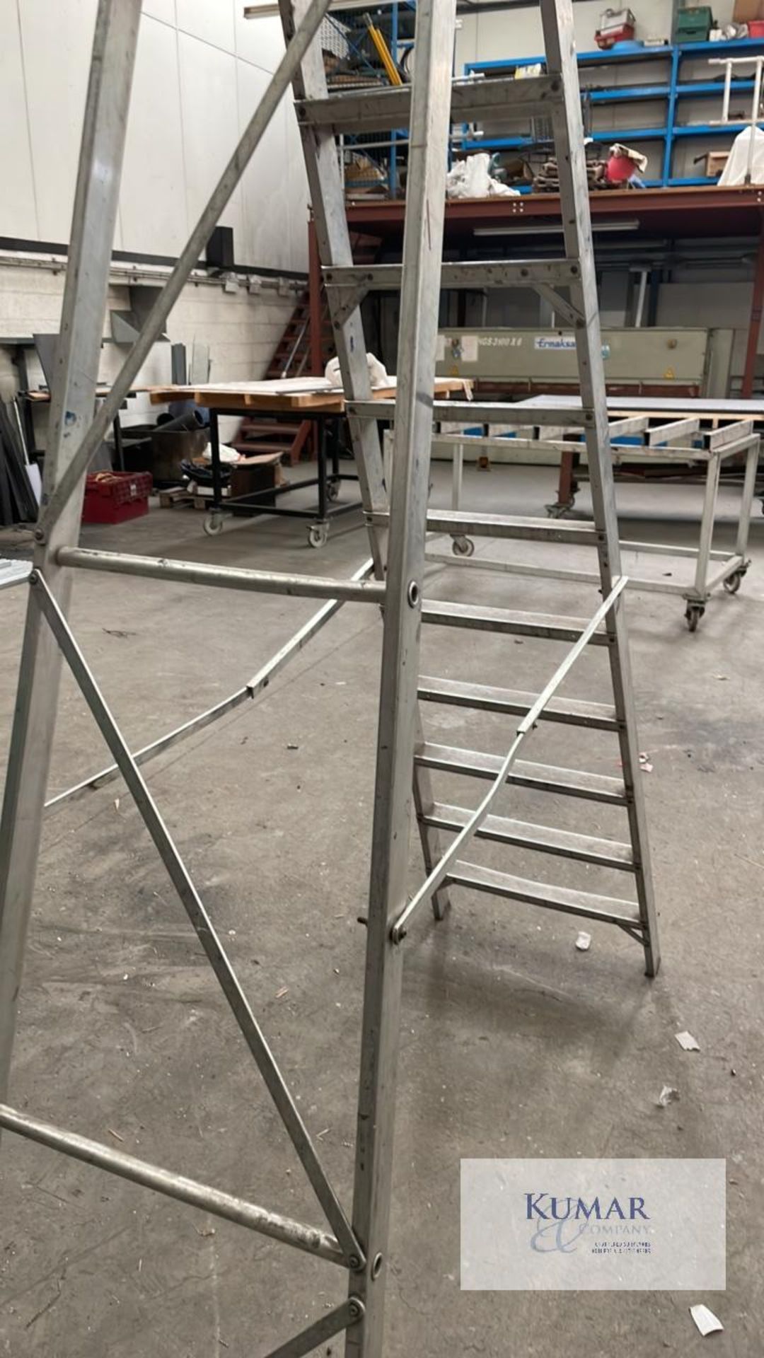 Large Aluminium Step Ladders Circa 10 foot Reach - Image 4 of 4