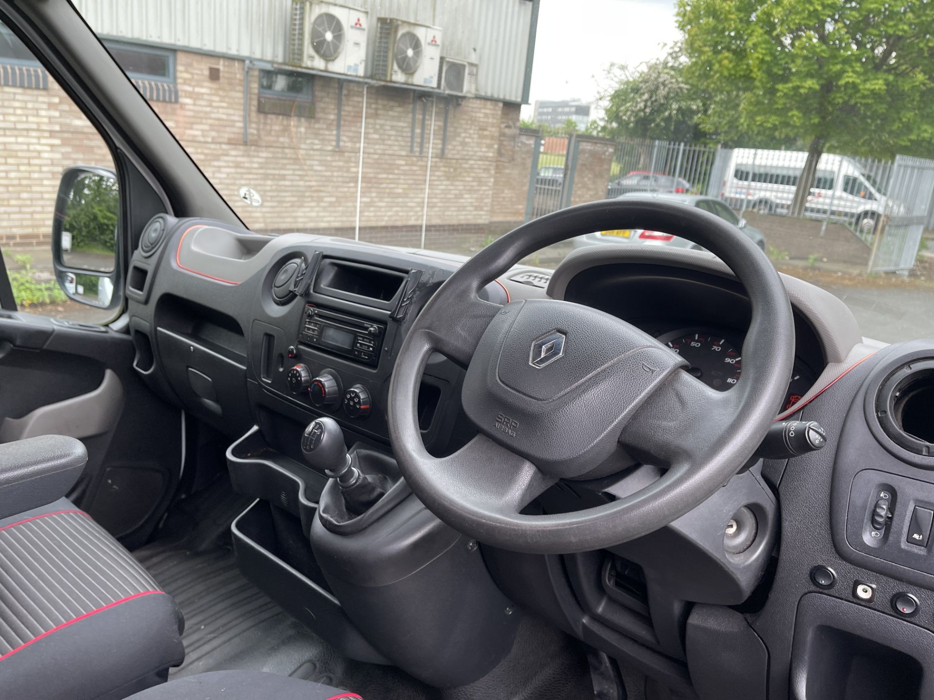 Renault Master LM35 Business DCI Diesel Panel Van - Image 28 of 54