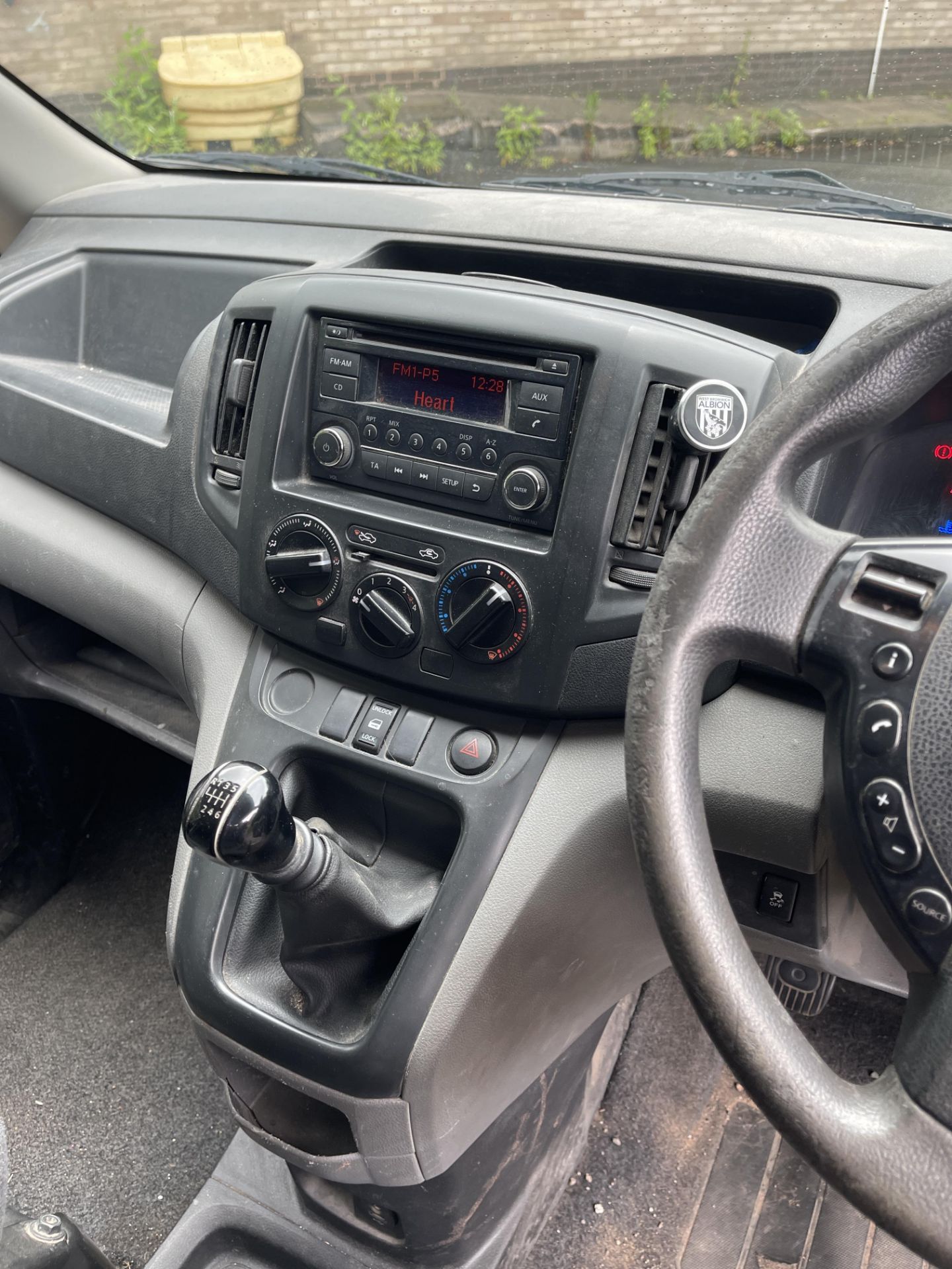 2015 - Nissan NV200 Acenta DCI Diesel Panel Van - Image 27 of 32