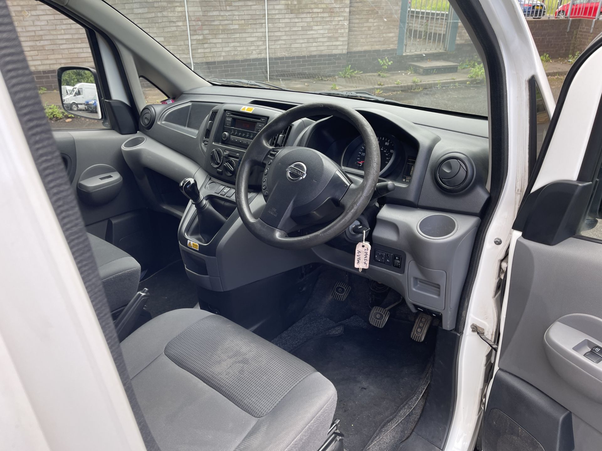 2015 - Nissan NV200 Acenta DCI Diesel Panel Van - Image 31 of 32