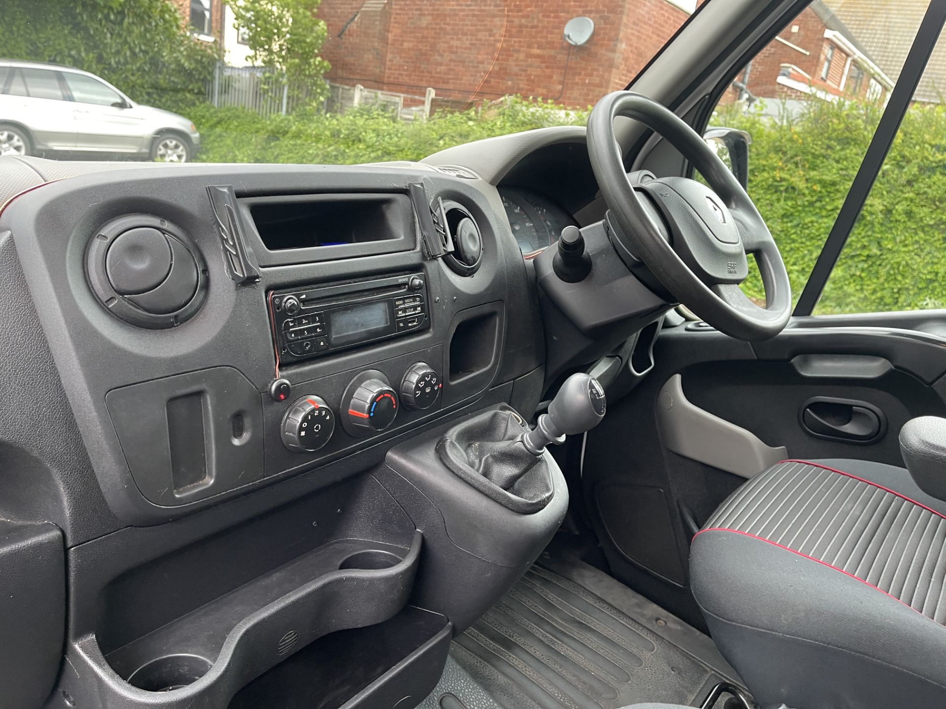 Renault Master LM35 Business DCI Diesel Panel Van - Image 40 of 54