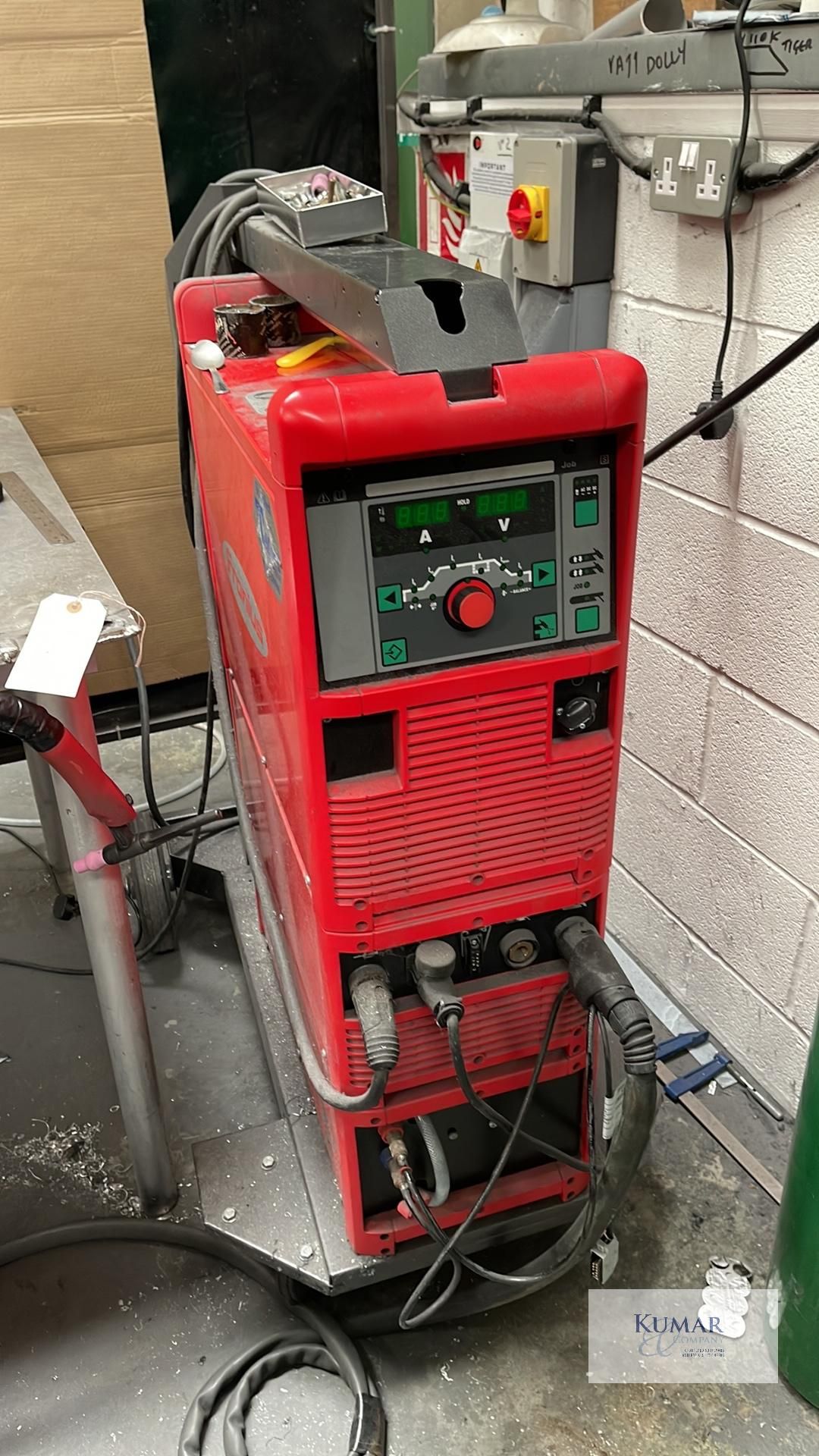 Fronius Magic Wave 4000 G/F AC/DC Tig Power Source, Serial No.26355795 with Fronius FK 4000R Cooling