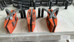 3: Transporting & Lifting Stone Carry Clamps - Lifting Capacity Per Pair Circa 250Kg - New Cost Â£