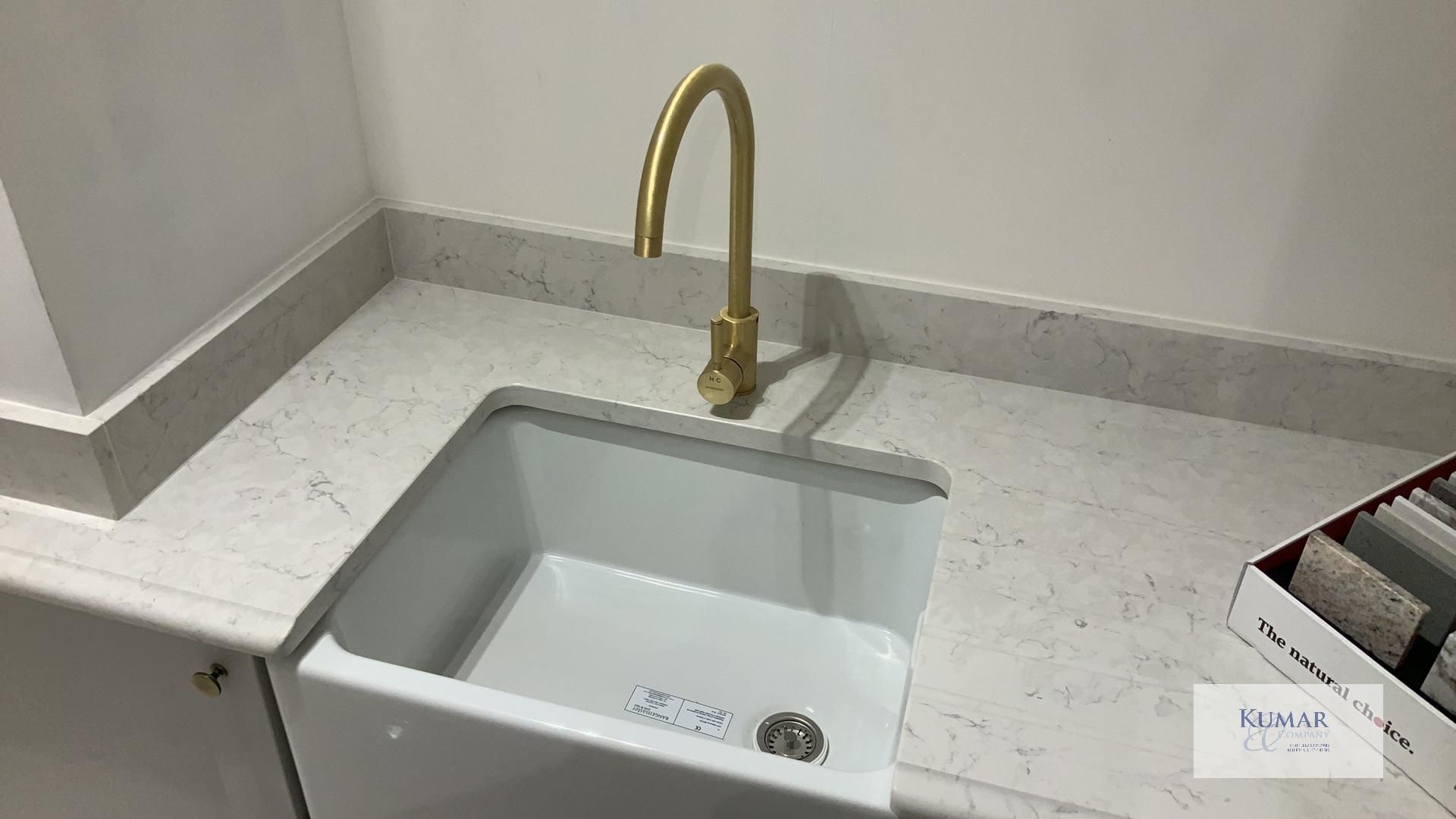 Light Grey L Shaped Display Kitchen with Quartz Worktop, Single Bowl Belfast Sink with Bronze - Image 17 of 19