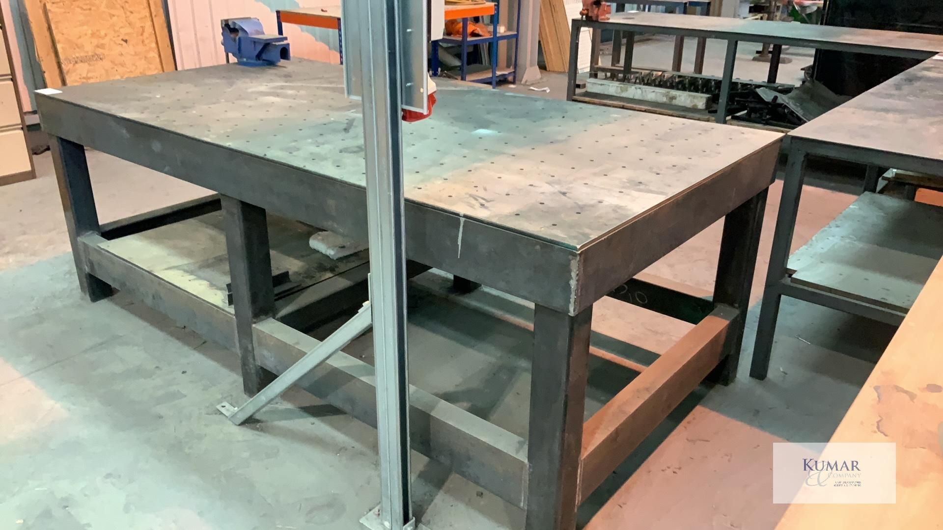 Specialist Welding Table with Bench Vice - Dimensions 250cm x 126cm x90cm Height - Please Note - Image 5 of 7