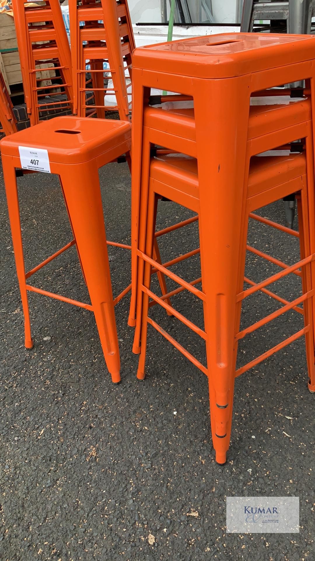 Set of 4 Callie backless metal bar stools in orange 765mm high - Image 3 of 3