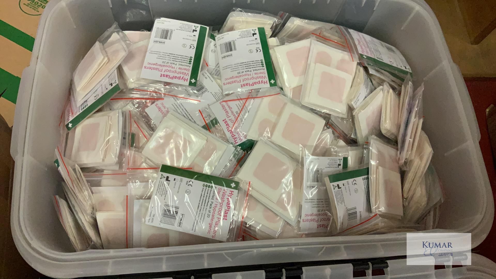 4: Large Boxes of 20 HypaPlast Sterile Washproof Assorted Plasters (10/2025) - Thousands of - Image 6 of 7