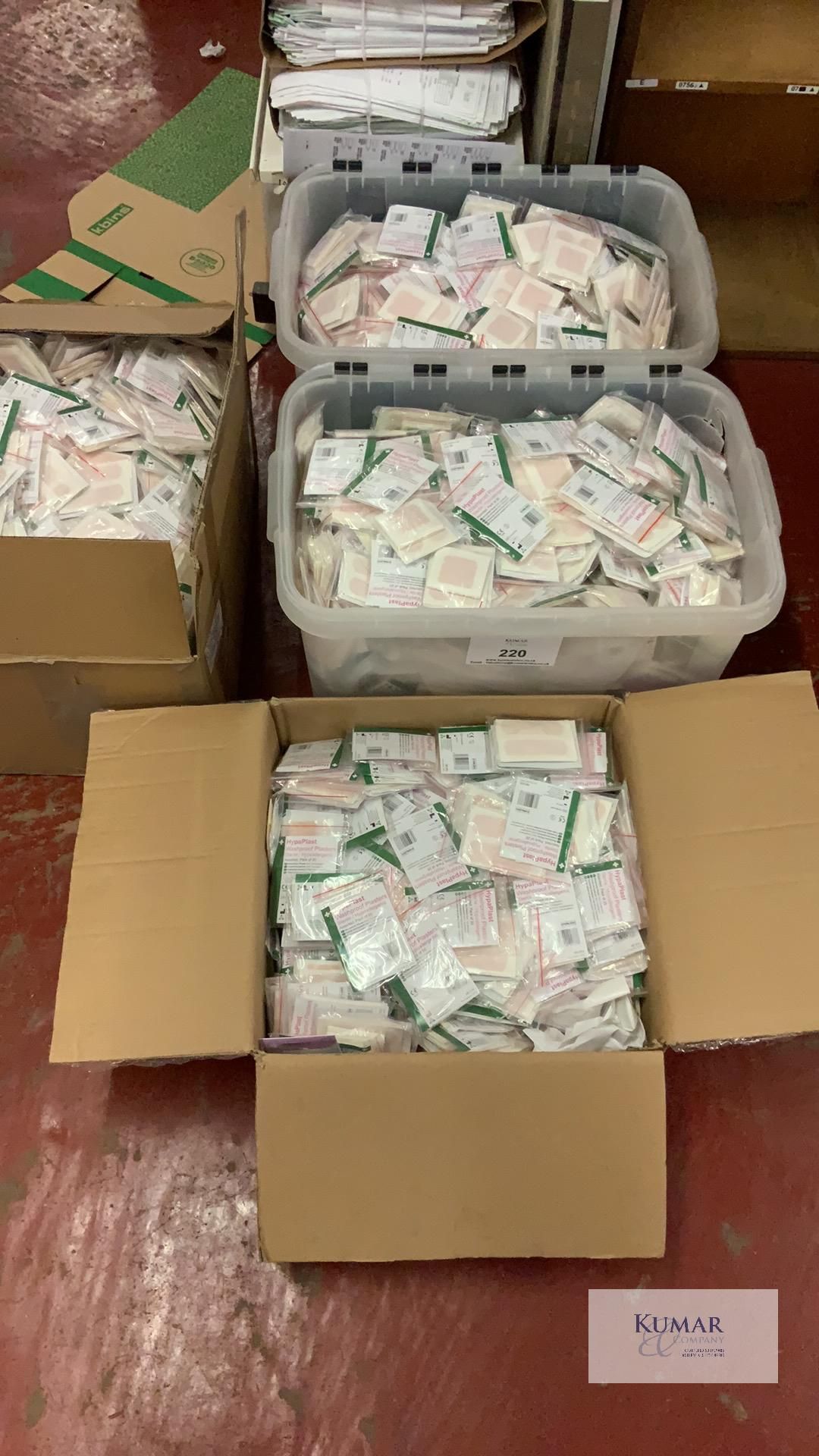 4: Large Boxes of 20 HypaPlast Sterile Washproof Assorted Plasters (10/2025) - Thousands of - Image 3 of 7