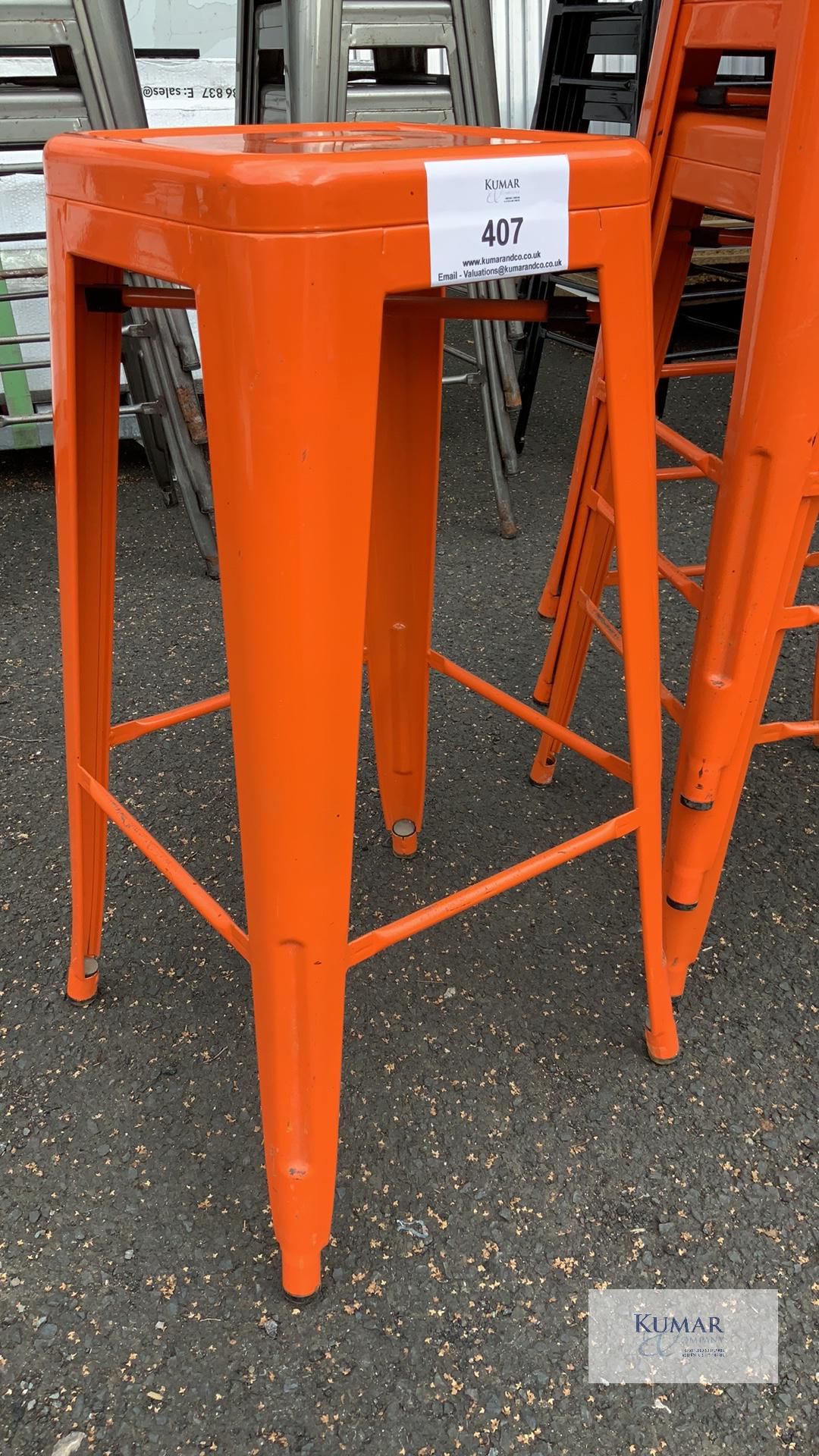 Set of 4 Callie backless metal bar stools in orange 765mm high - Image 2 of 3