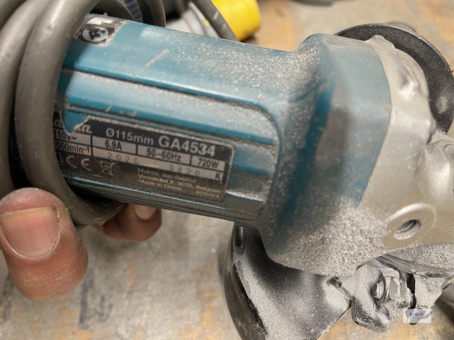 Bosch Professional GWS-115s 110v Corded Angle Grinder & Makita GA4534 110v Corded Angle Grinder ( - Image 5 of 6