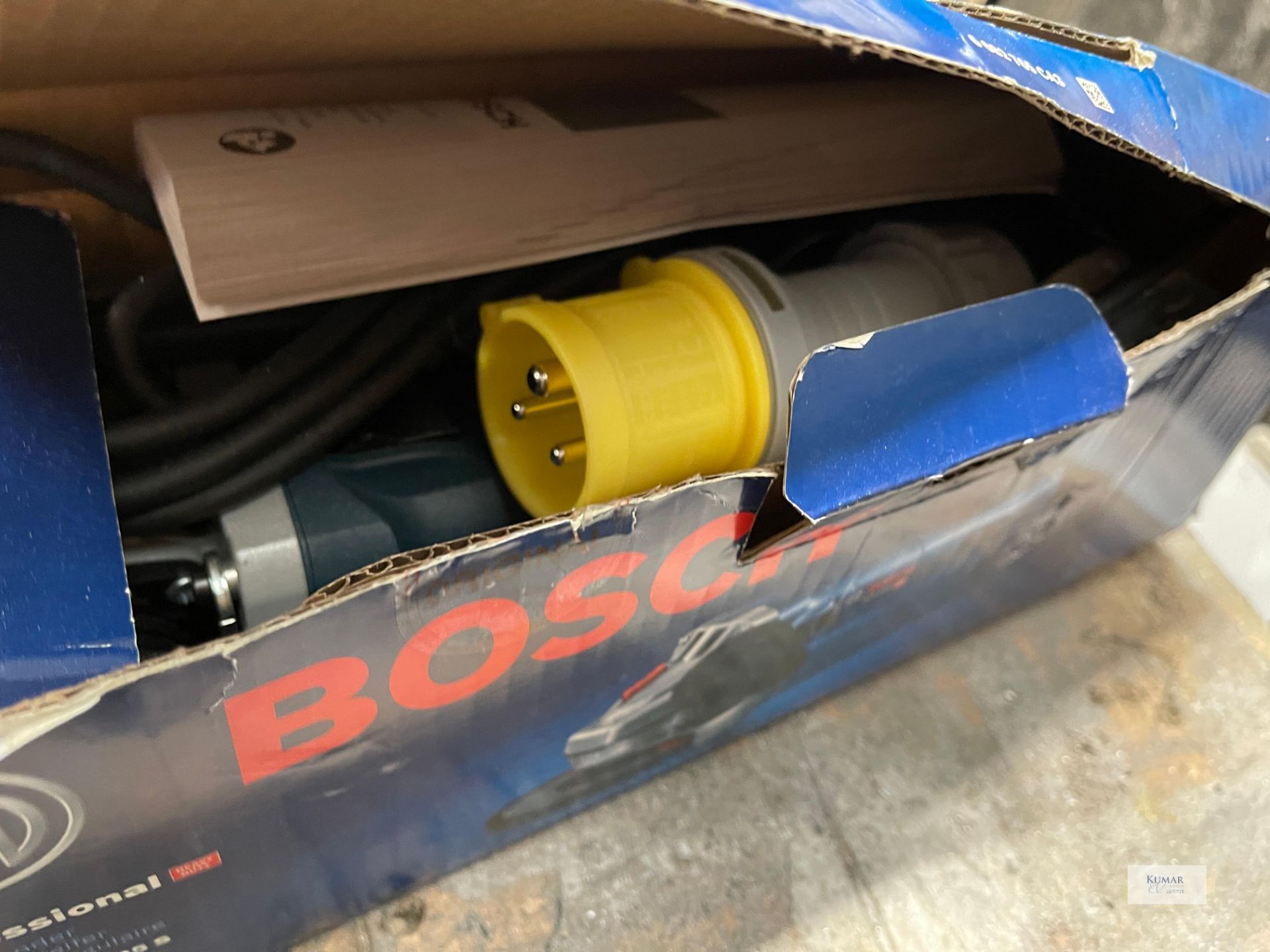 Bosch Professional GWS-115s 110v Corded Angle Grinder - As New in Box - Seal Unopened as shown