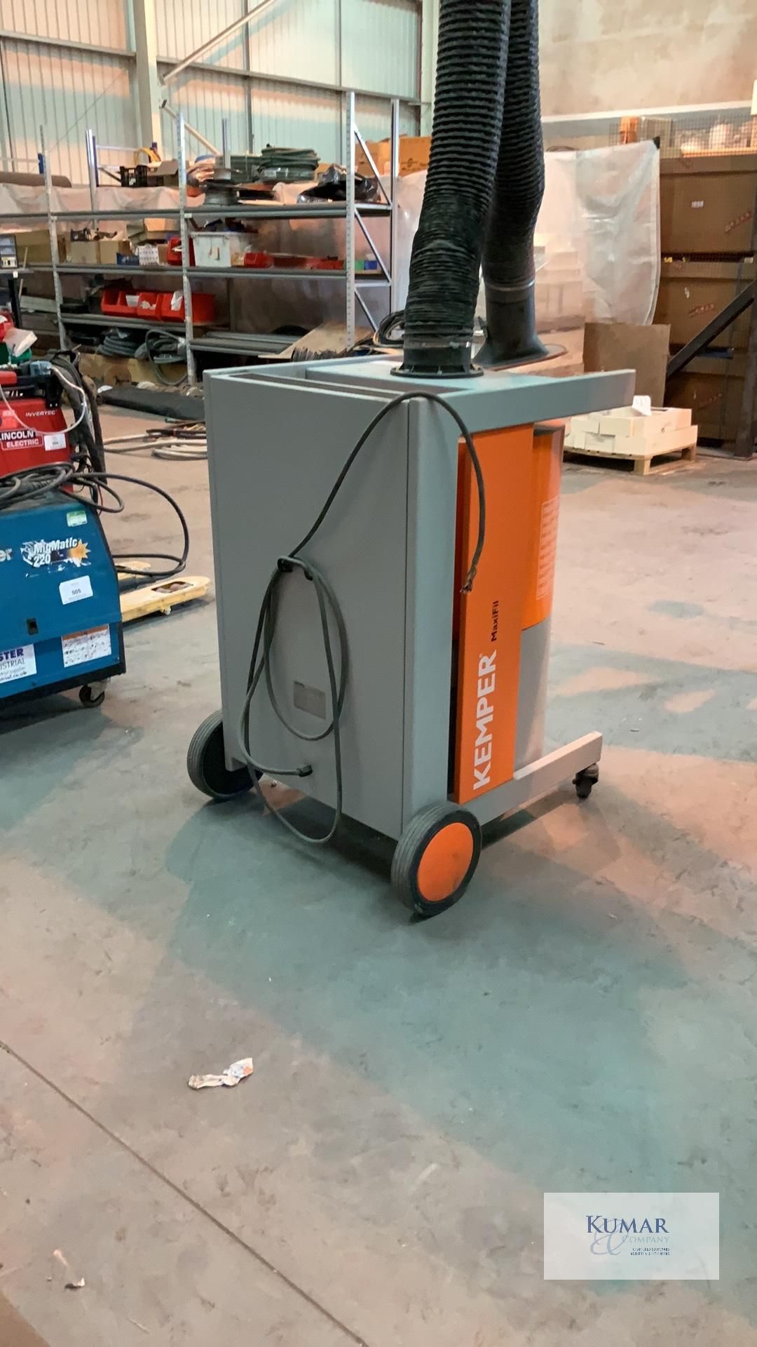 Kemper MaxiFill Mobile Fume Extractor, Serial No. 19010096, (01/2019) - Please Note This Lot is - Image 4 of 6