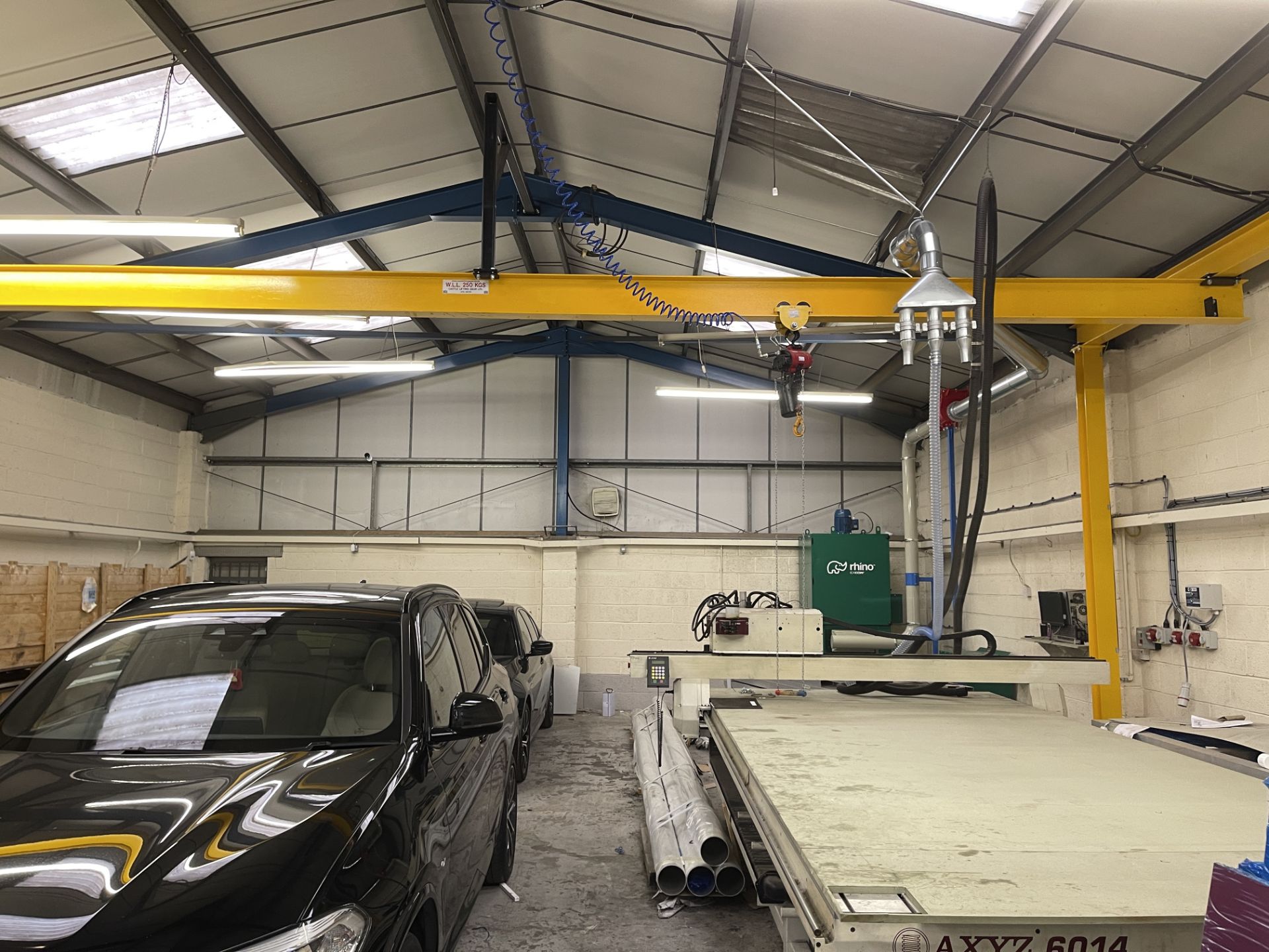 Castle Lifting Gear RSJ Gantry with 250Kg WLL, with 500Kg Chain Hoist with RSJ Framework As