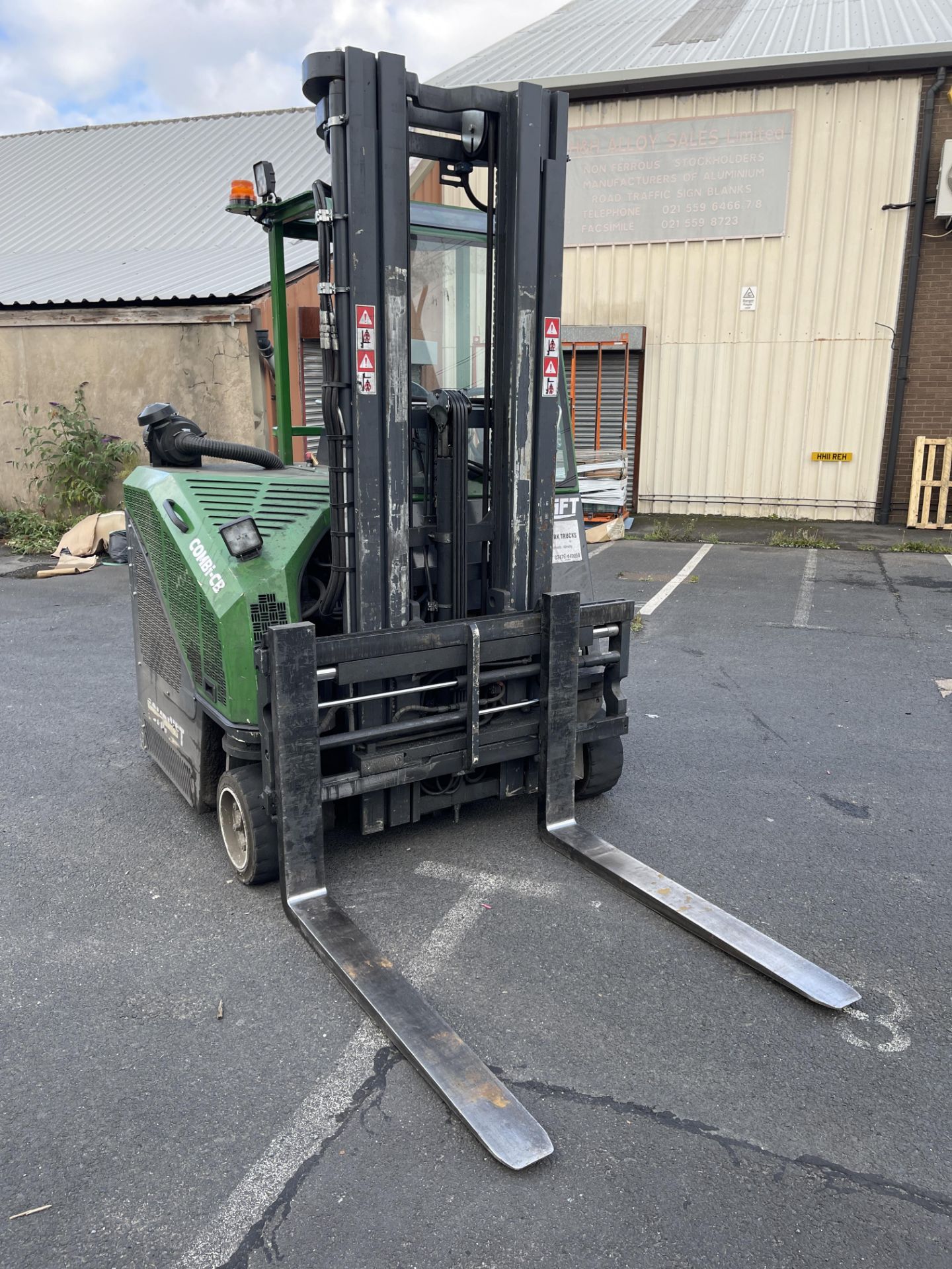 Combilift Model CB 3000 - Multi Directional Fork Lift