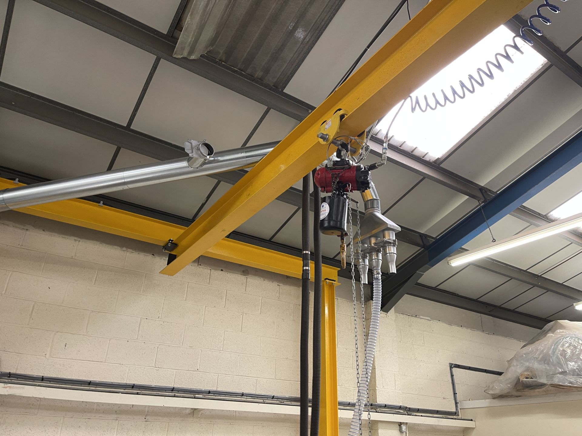 Castle Lifting Gear RSJ Gantry with 250Kg WLL, with 500Kg Chain Hoist with RSJ Framework As - Bild 11 aus 11