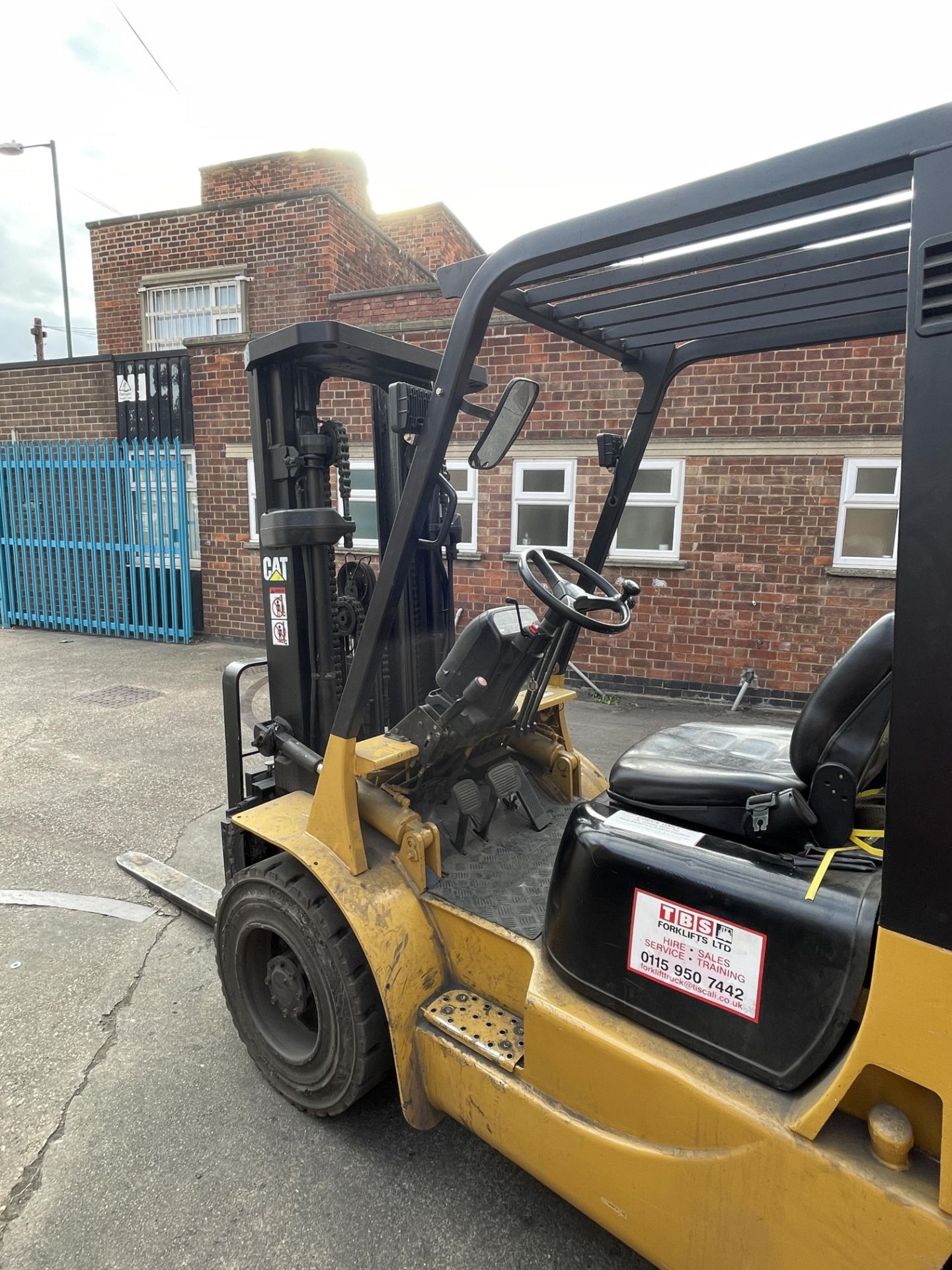 Caterpillar Model GP 30 K LPG Counter Balance Fork Lift Truck - Image 14 of 20