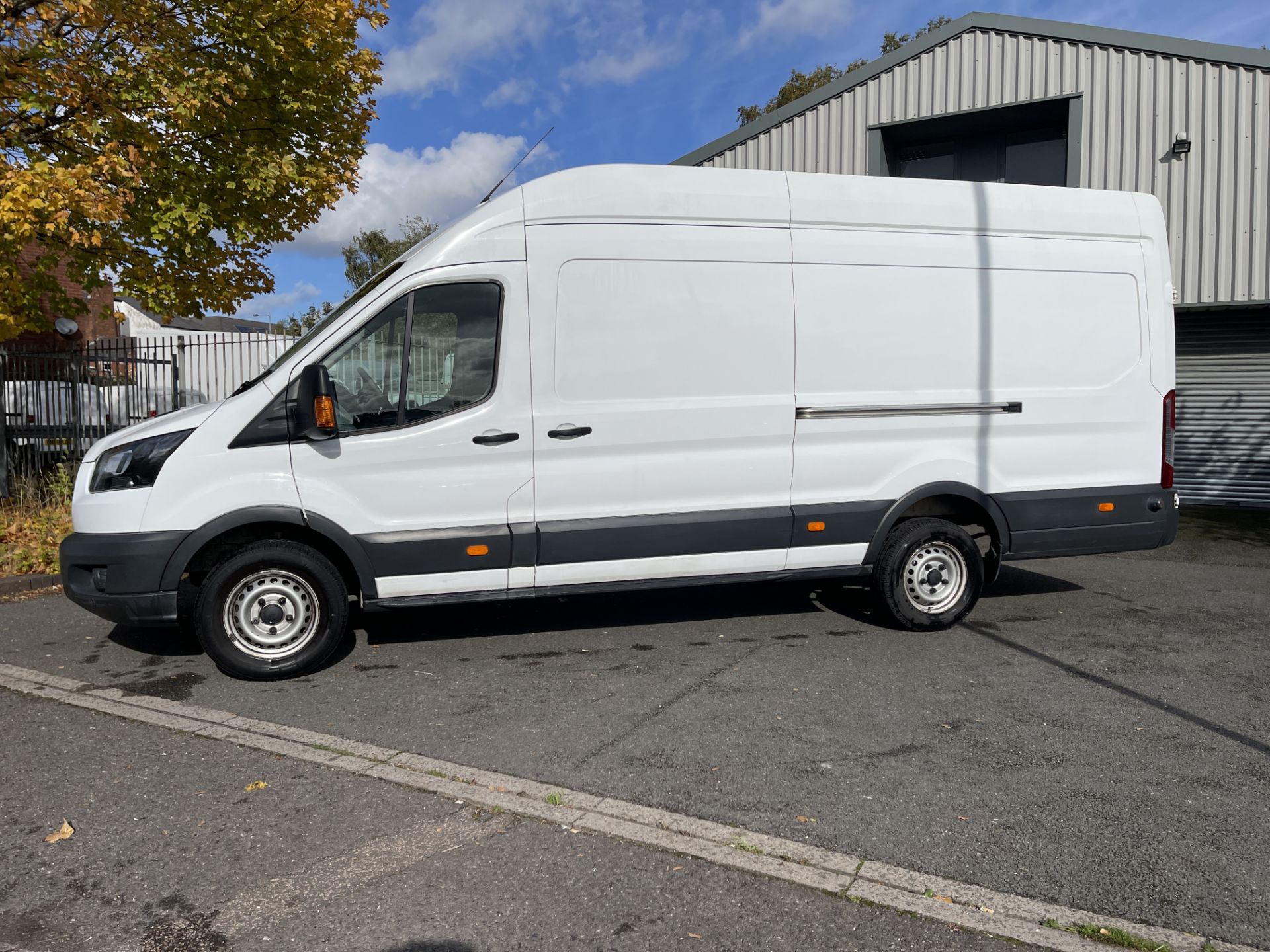 2018 - Ford Transit 350 L4 Diesel Panel Van - Image 4 of 46