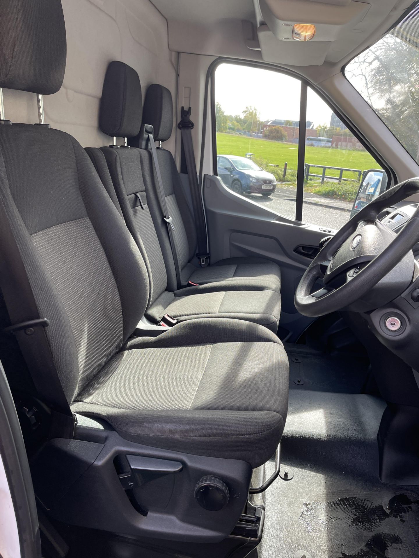 2018 - Ford Transit 350 L4 Diesel Panel Van - Image 19 of 46