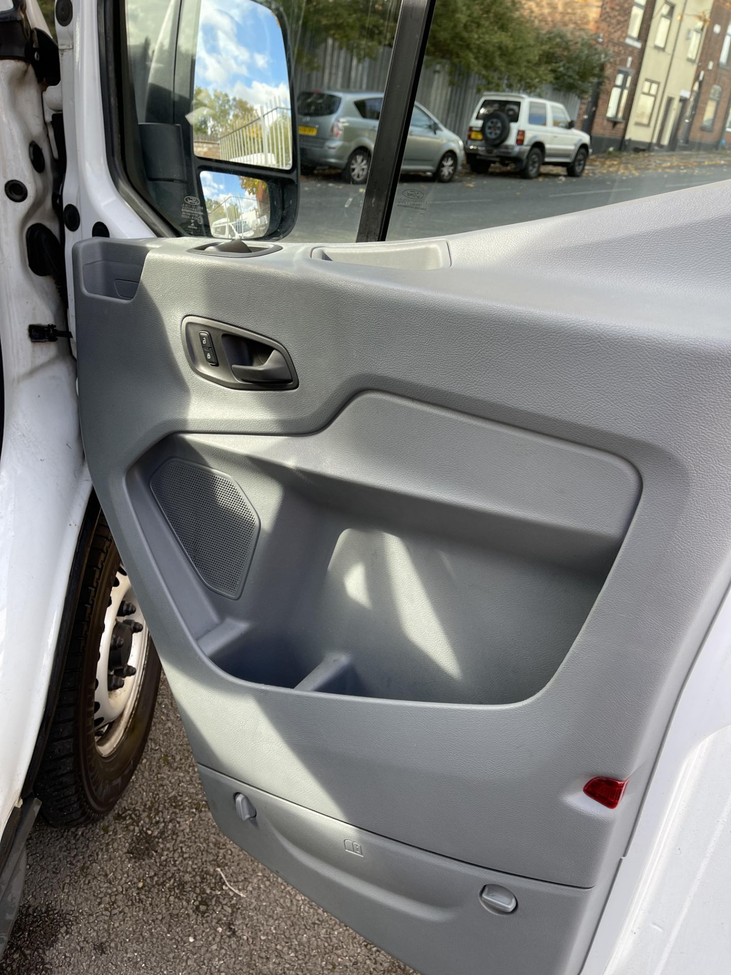 2018 - Ford Transit 350 L4 Diesel Panel Van - Image 28 of 46