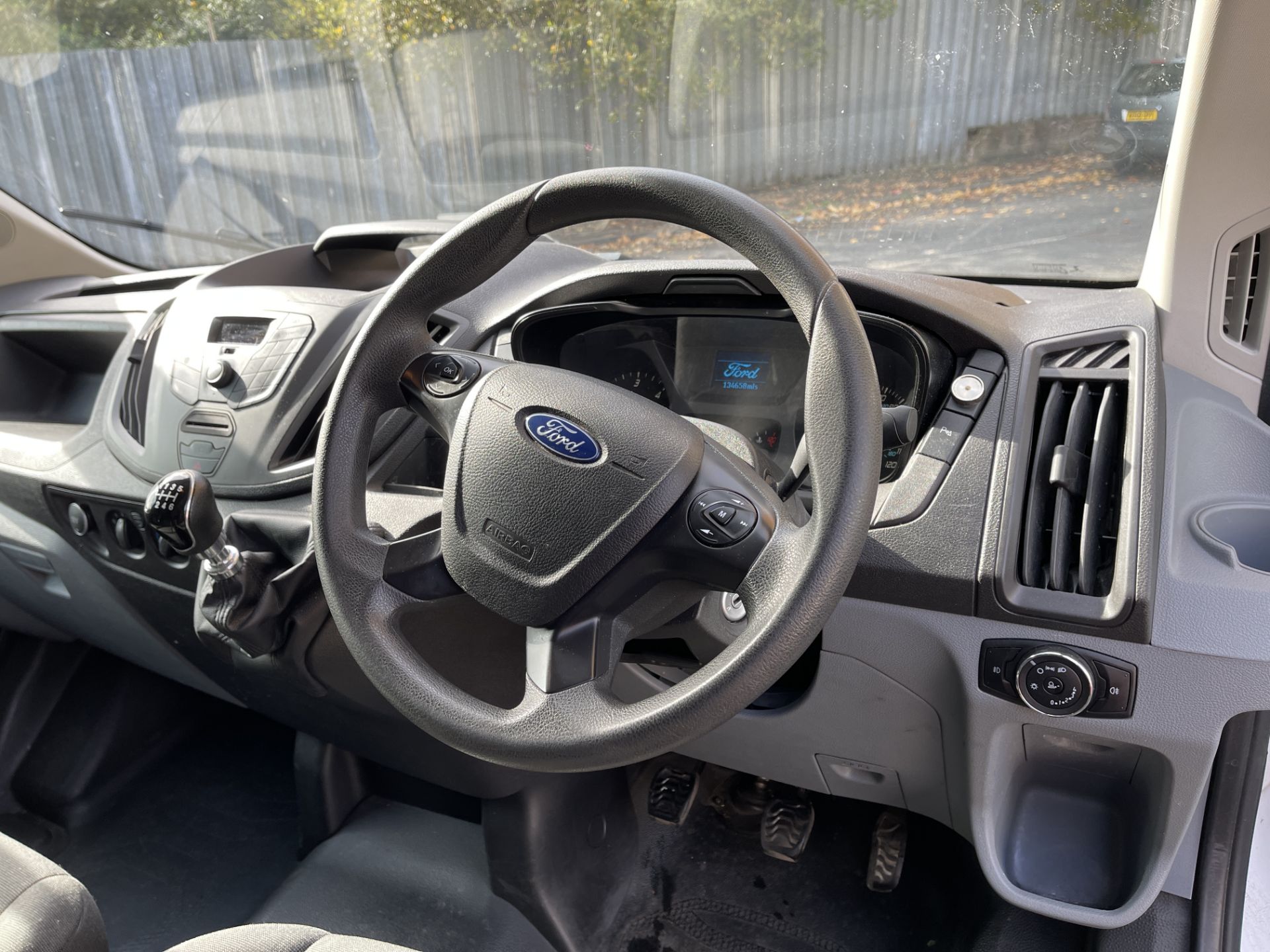 2018 - Ford Transit 350 L4 Diesel Panel Van - Image 23 of 46