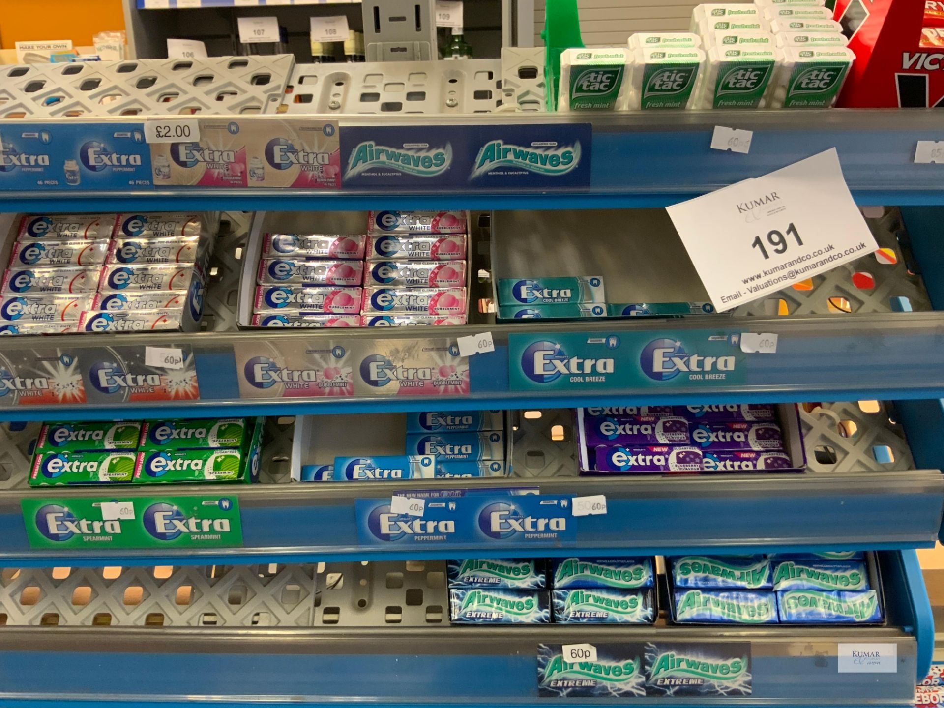 Quantity of Chewing Gum to Include Airwaves & Extra (please note does not include shelf unit) - Image 4 of 4