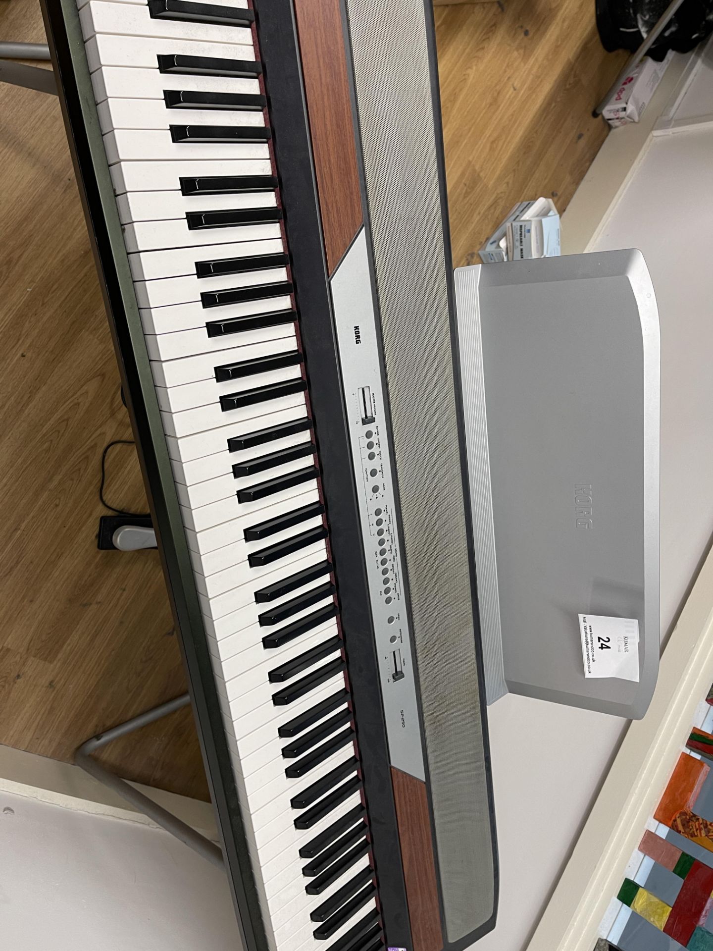 Korg SP -280 Digital Stage Piano complete with Stand, Seat and M-Gear Pedal (RRP £600) - Image 8 of 12