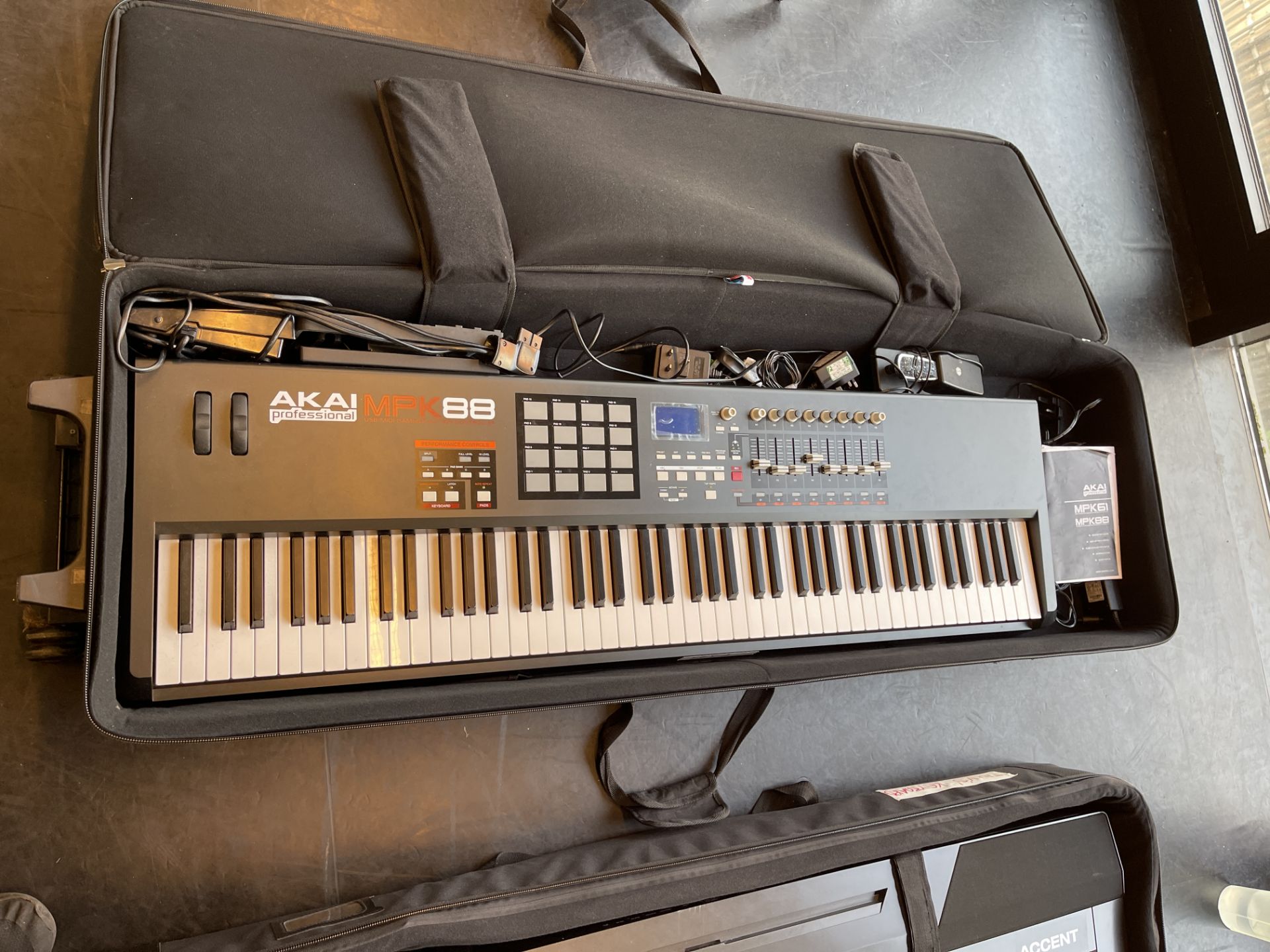 Akai Professional Proformance Keyboard Model MPK 88 complete with charger and Gator Case (RRP £ - Image 2 of 17