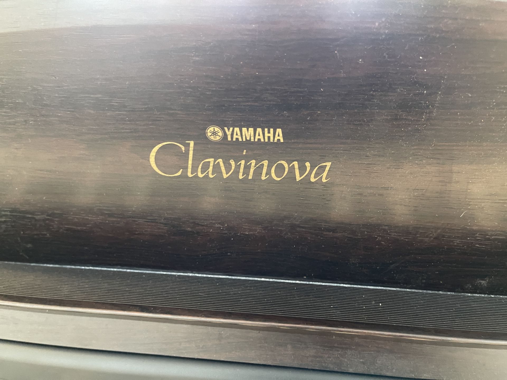 Yamaha Clainova Digital Piano CLP-840 Complete with Stool (RRP £1500) - Image 4 of 18