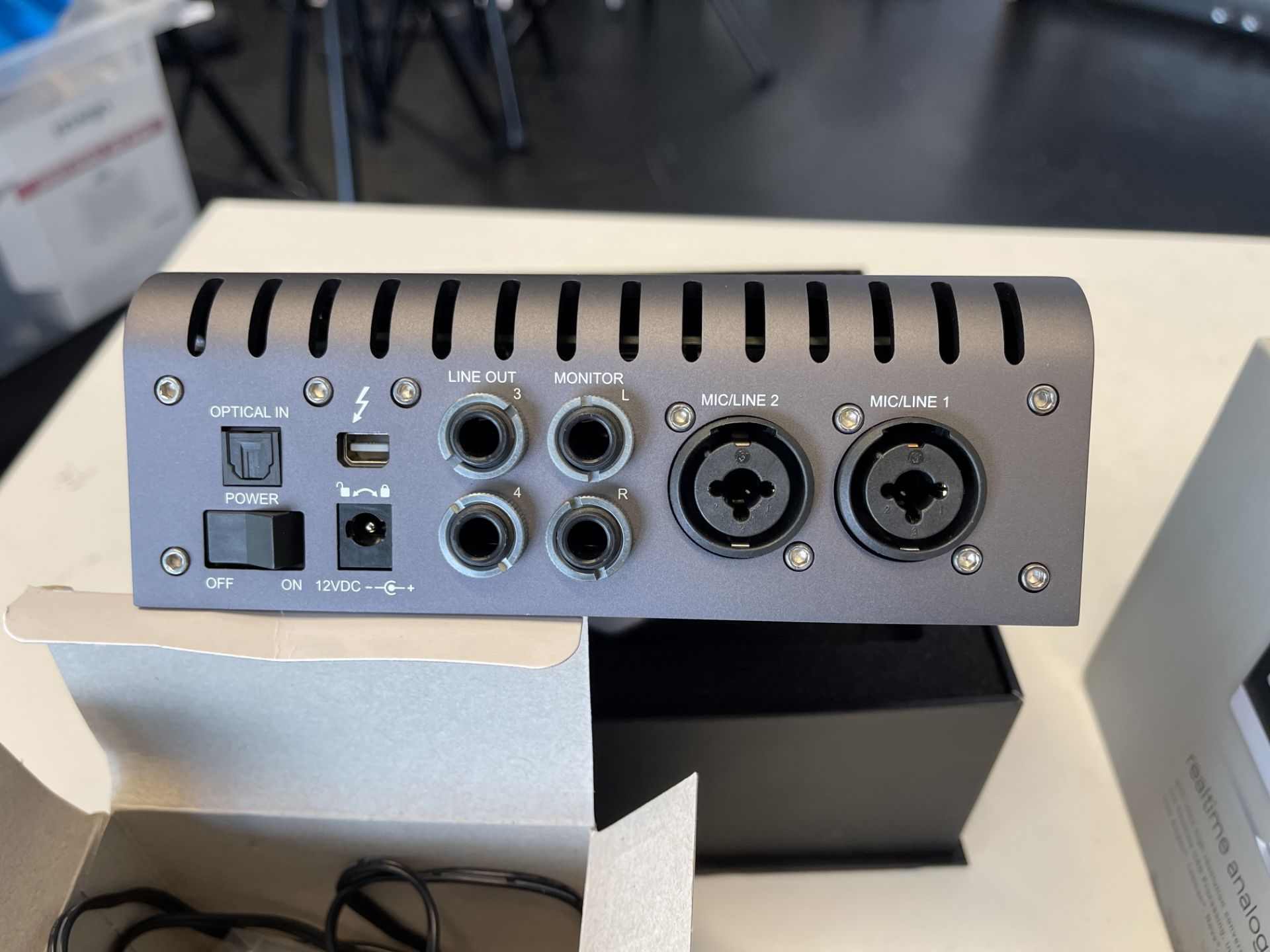 Apollo Twin Thunderblot Audio Interface complete with Charger and Box (RRP £900) - Image 5 of 5