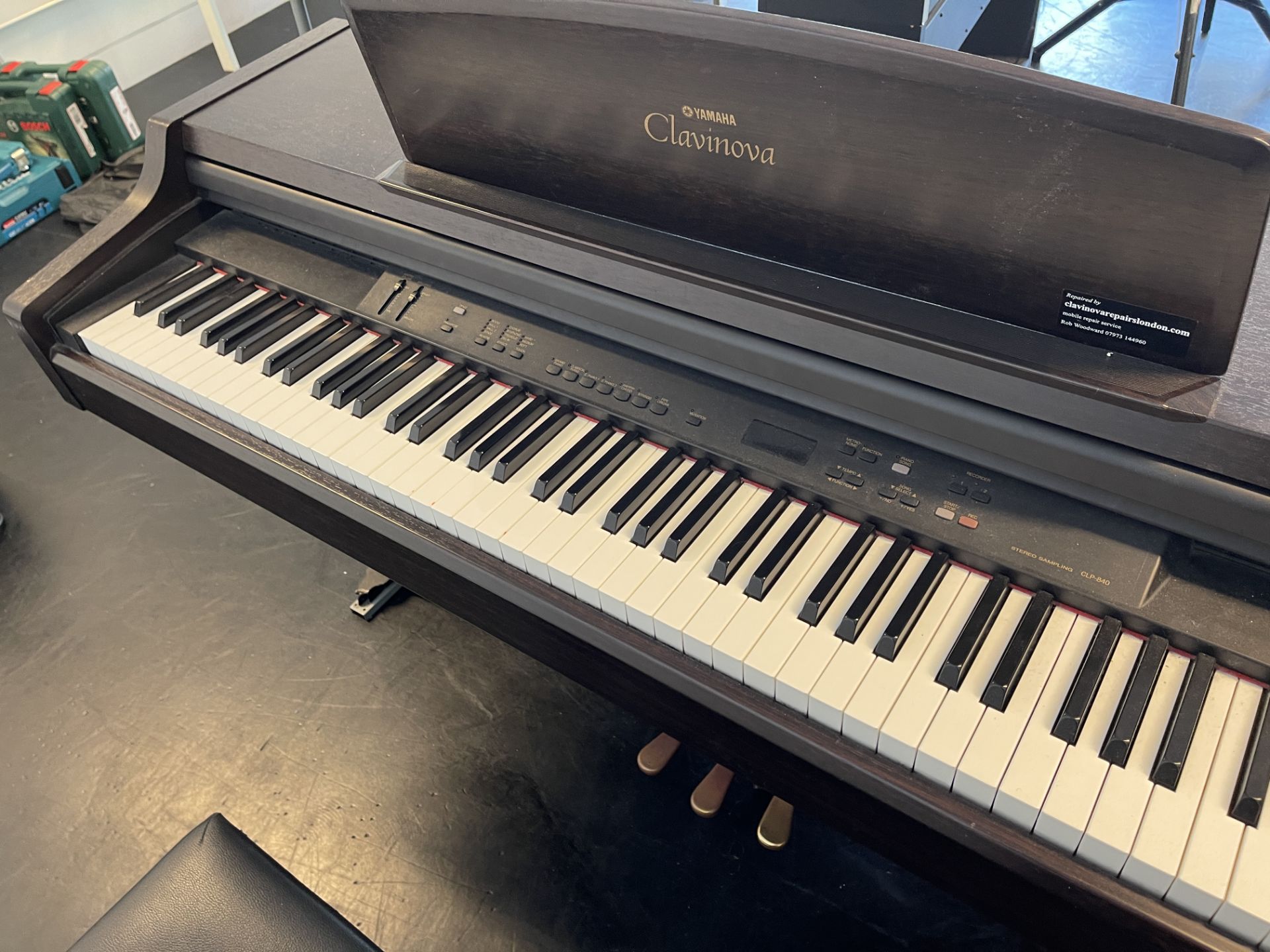 Yamaha Clainova Digital Piano CLP-840 Complete with Stool (RRP £1500) - Image 6 of 18