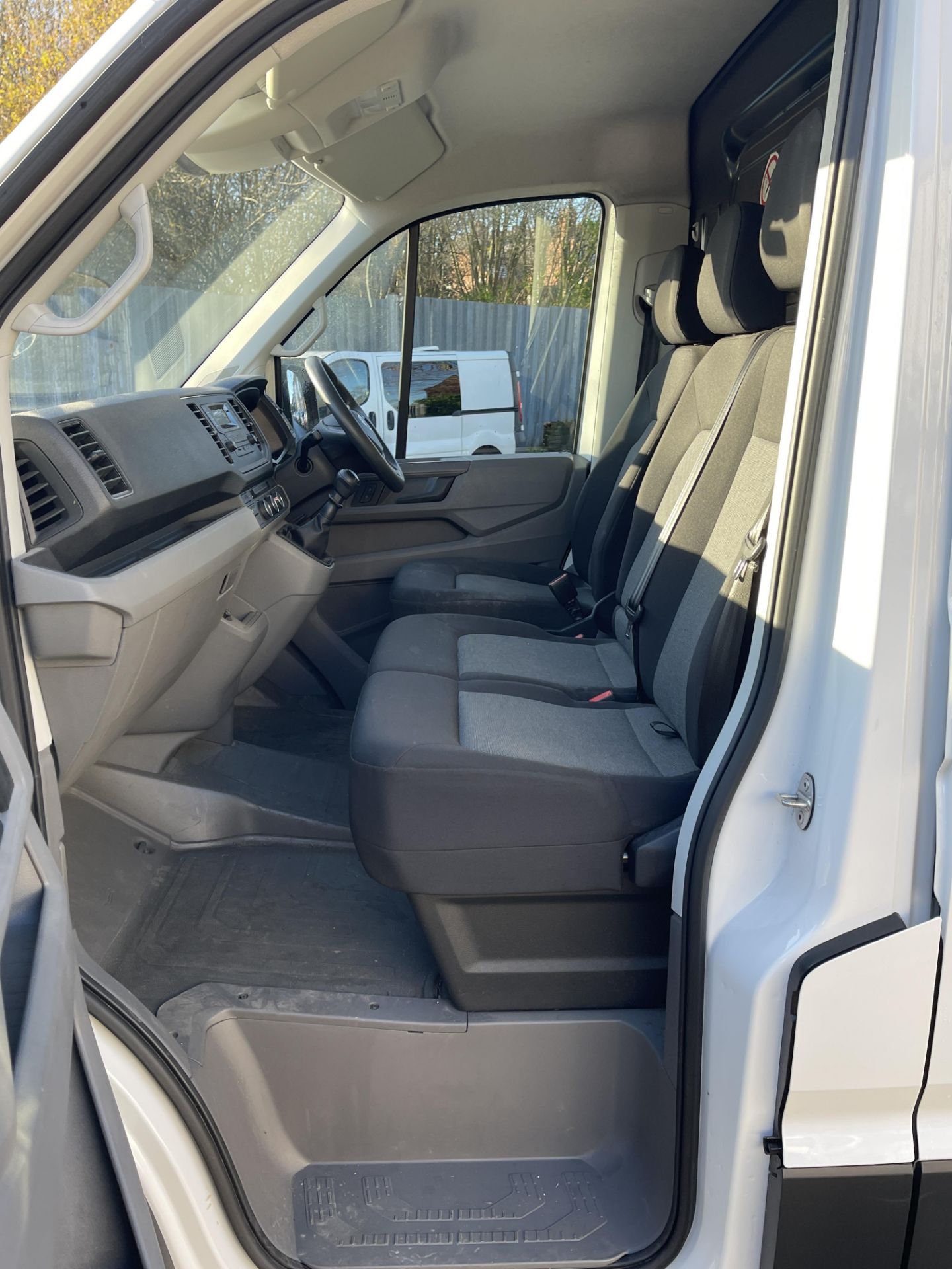 2018 - VW Crafter CR35 102PS Trend Line LWB TDI - Image 33 of 34