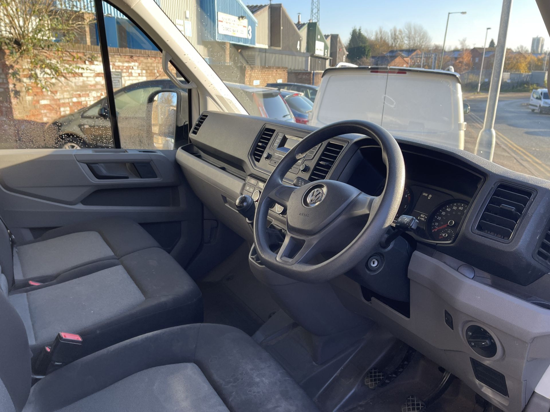 2018 - VW Crafter CR35 102PS Trend Line LWB TDI - Image 19 of 34